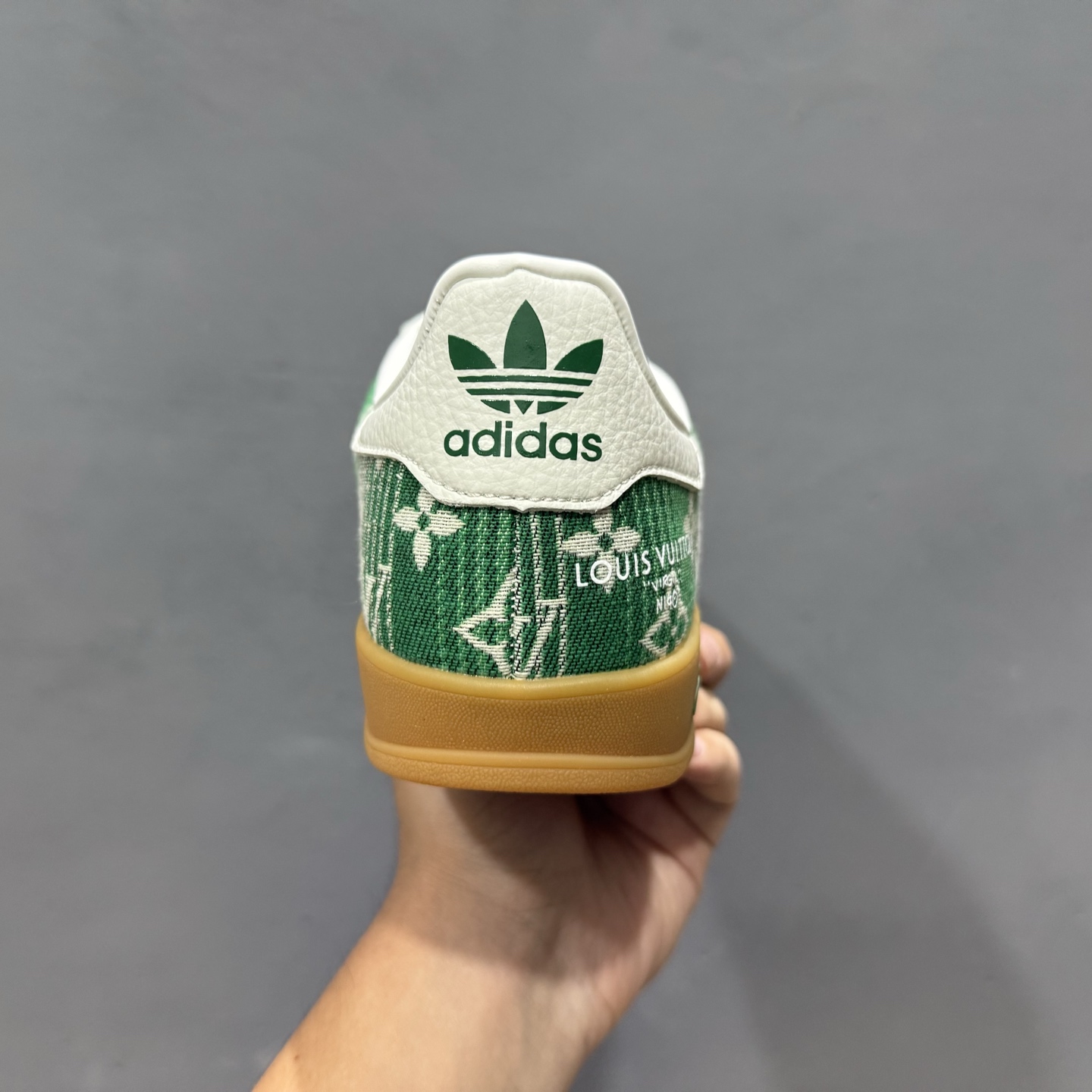 220 adidas 德训鞋 “闪电联名”高端定制 SC9207-733