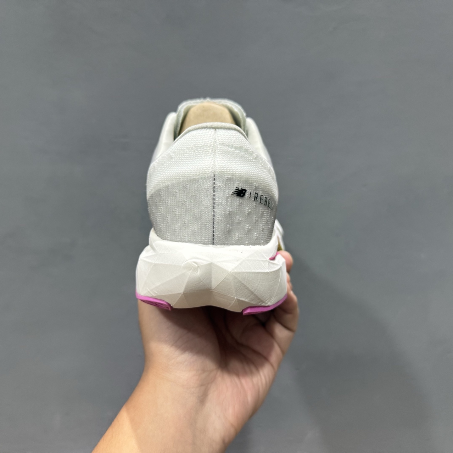 160 New Balance FuelCell Rebel V4 低帮防滑耐磨百搭休闲跑步鞋 MFCPZSR4