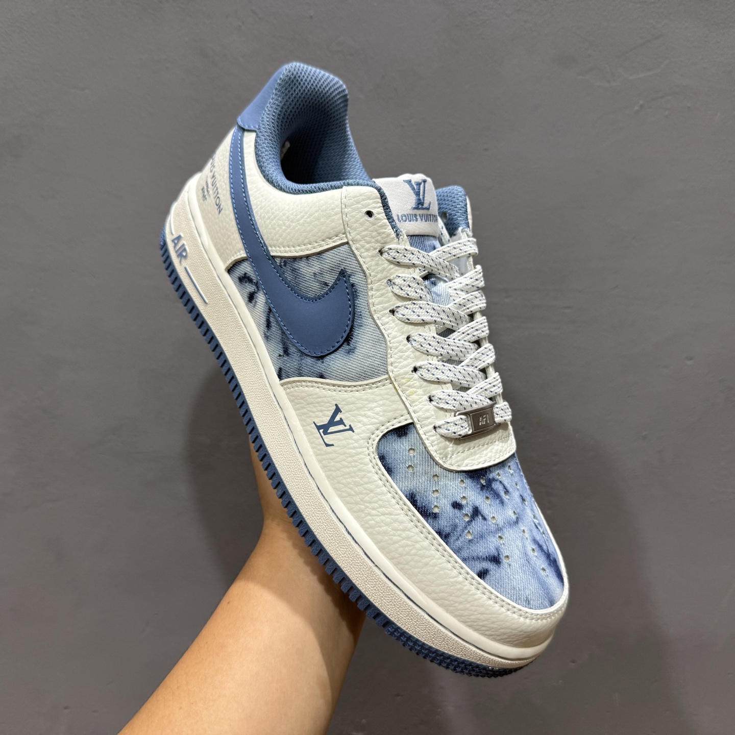 ￥250 Nike Air Force 1'07 Low LV联名 蓝色海洋 空军一号低帮休闲板鞋 LW9279-019