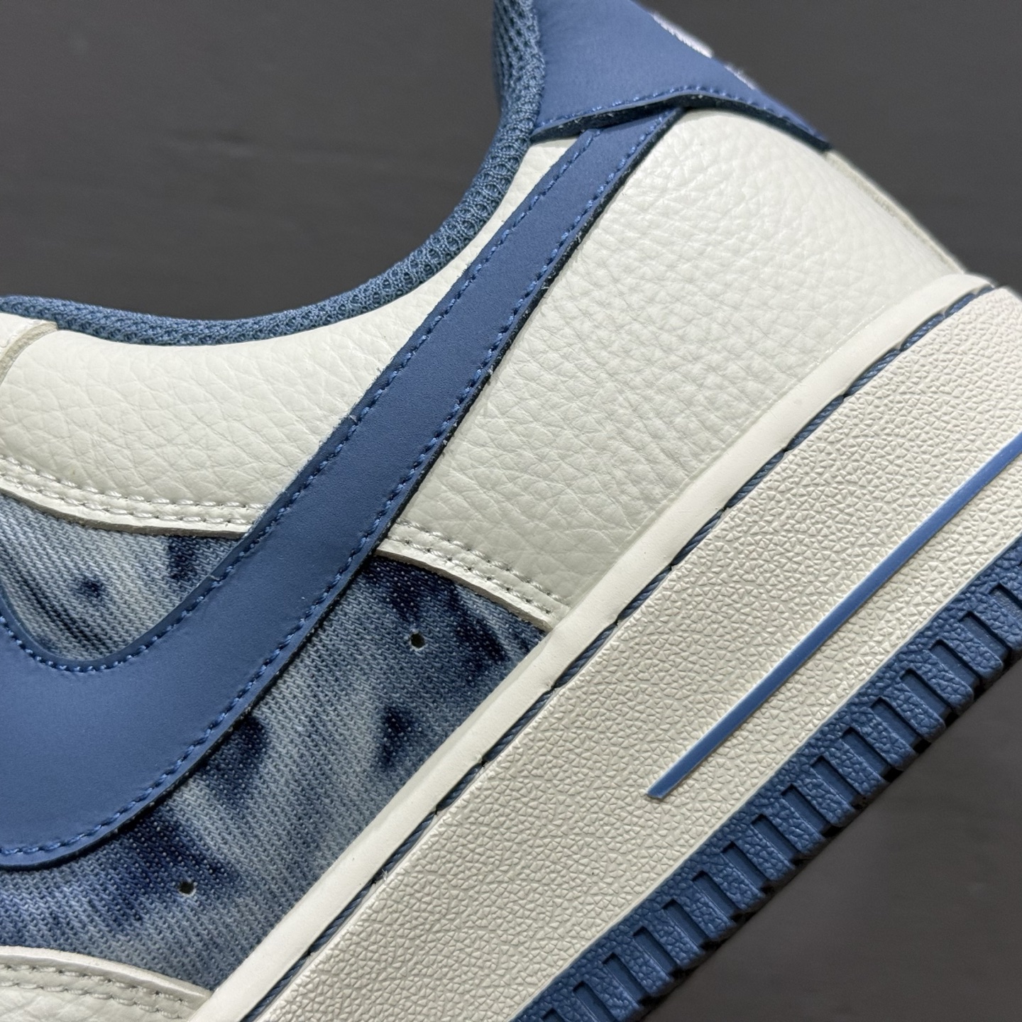￥250 Nike Air Force 1'07 Low LV联名 蓝色海洋 空军一号低帮休闲板鞋 LW9279-019