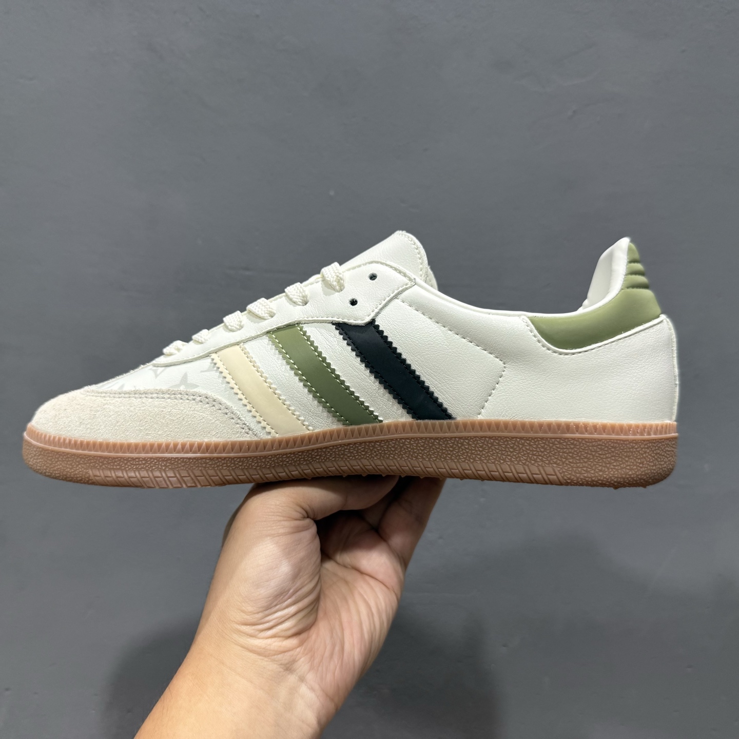 220 Adidas SAMBA OG 德训鞋 高端定制桑巴系列 GJ75809-Chinese UA Cheap High Quatity Brand Clothes Bags handbags Sneakers wholesale wholesaler seller from China Factory suppliers Fashion Clothing Shoes best Quality Beautiful Price 220 Adidas SAMBA OG 德训鞋 高端定制桑巴系列 GJ75809