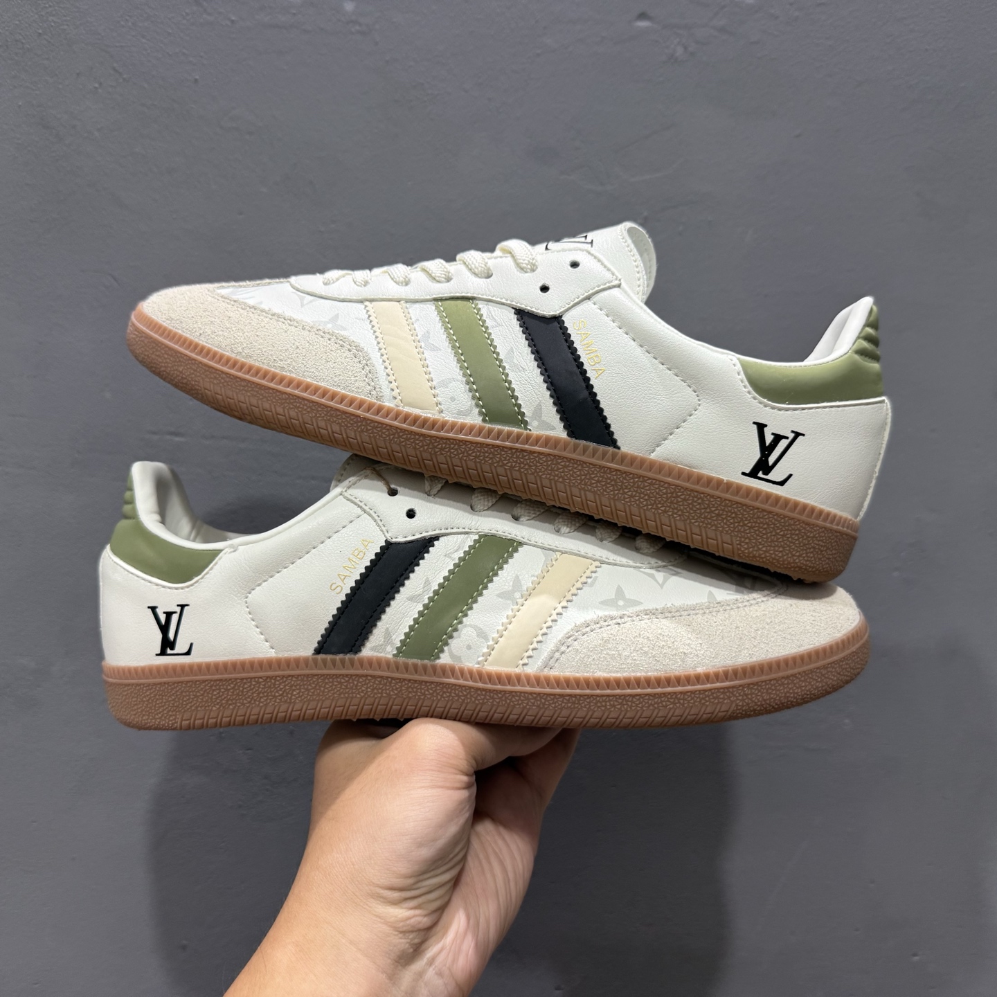 220 Adidas SAMBA OG 德训鞋 高端定制桑巴系列 GJ75809-Chinese UA Cheap High Quatity Brand Clothes Bags handbags Sneakers wholesale wholesaler seller from China Factory suppliers Fashion Clothing Shoes best Quality Beautiful Price 220 Adidas SAMBA OG 德训鞋 高端定制桑巴系列 GJ75809