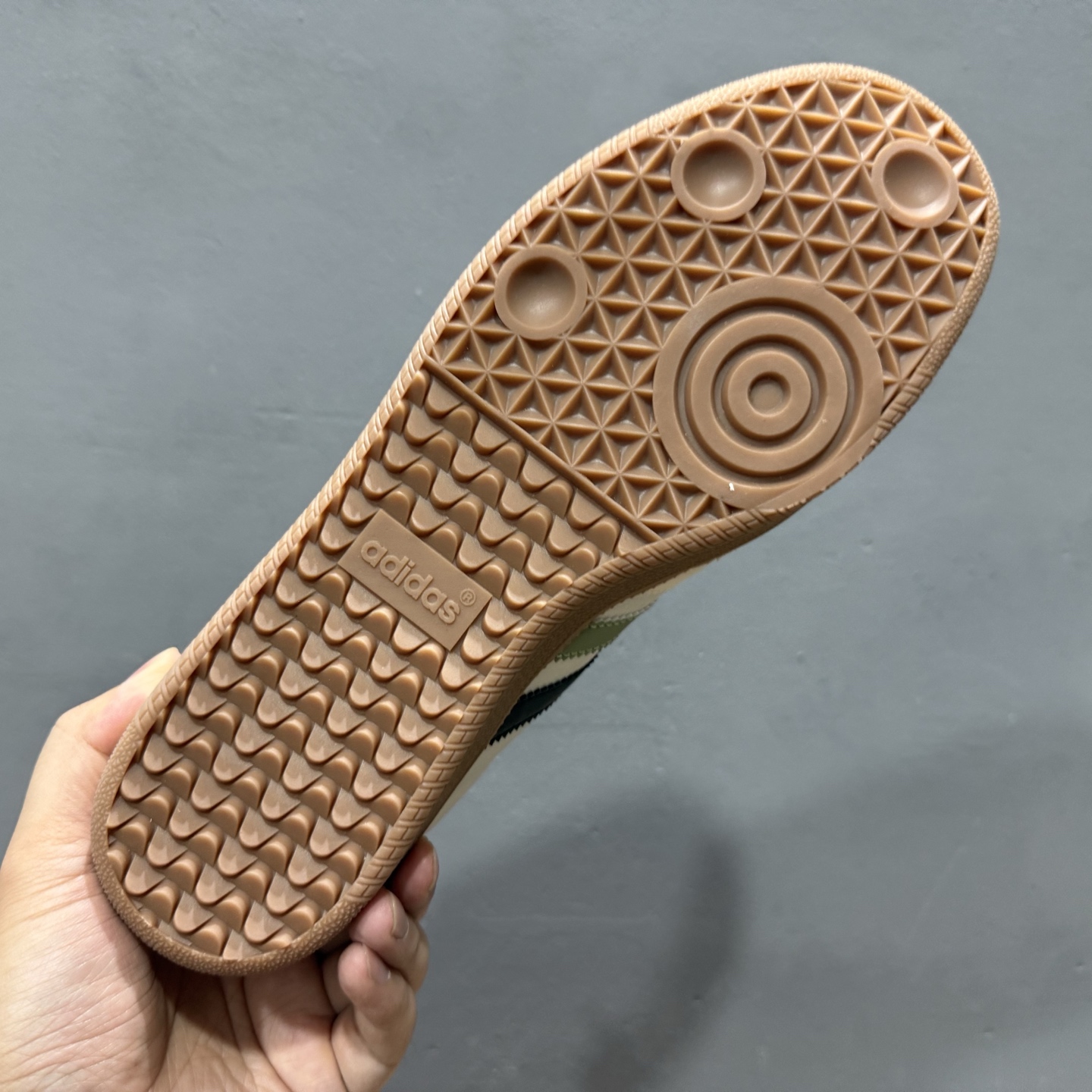 220 Adidas SAMBA OG 德训鞋 高端定制桑巴系列 GJ75809-Chinese UA Cheap High Quatity Brand Clothes Bags handbags Sneakers wholesale wholesaler seller from China Factory suppliers Fashion Clothing Shoes best Quality Beautiful Price 220 Adidas SAMBA OG 德训鞋 高端定制桑巴系列 GJ75809