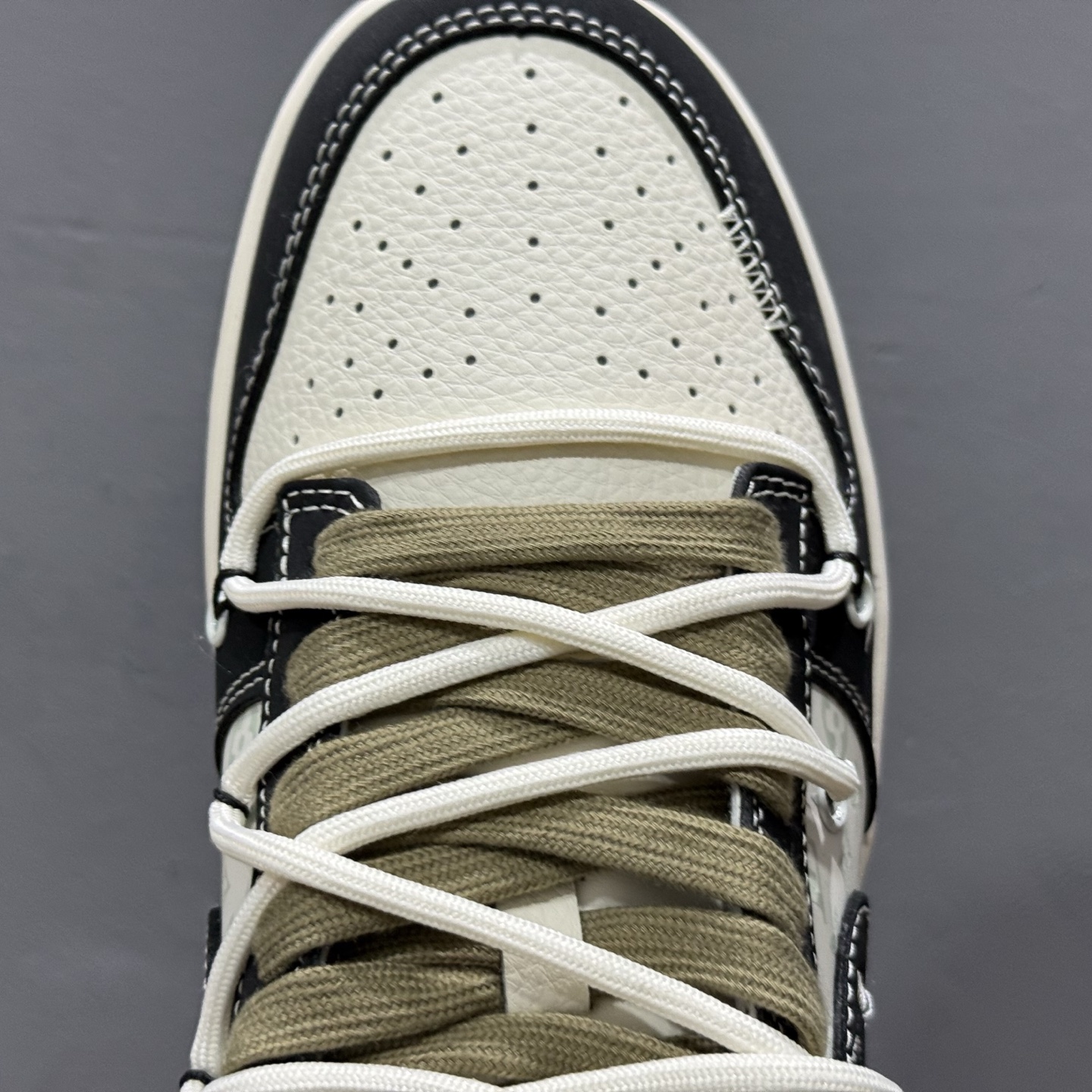 300 Louis Vuitton x Nike Dunk Low 黑棕抽绳 YX5066-371