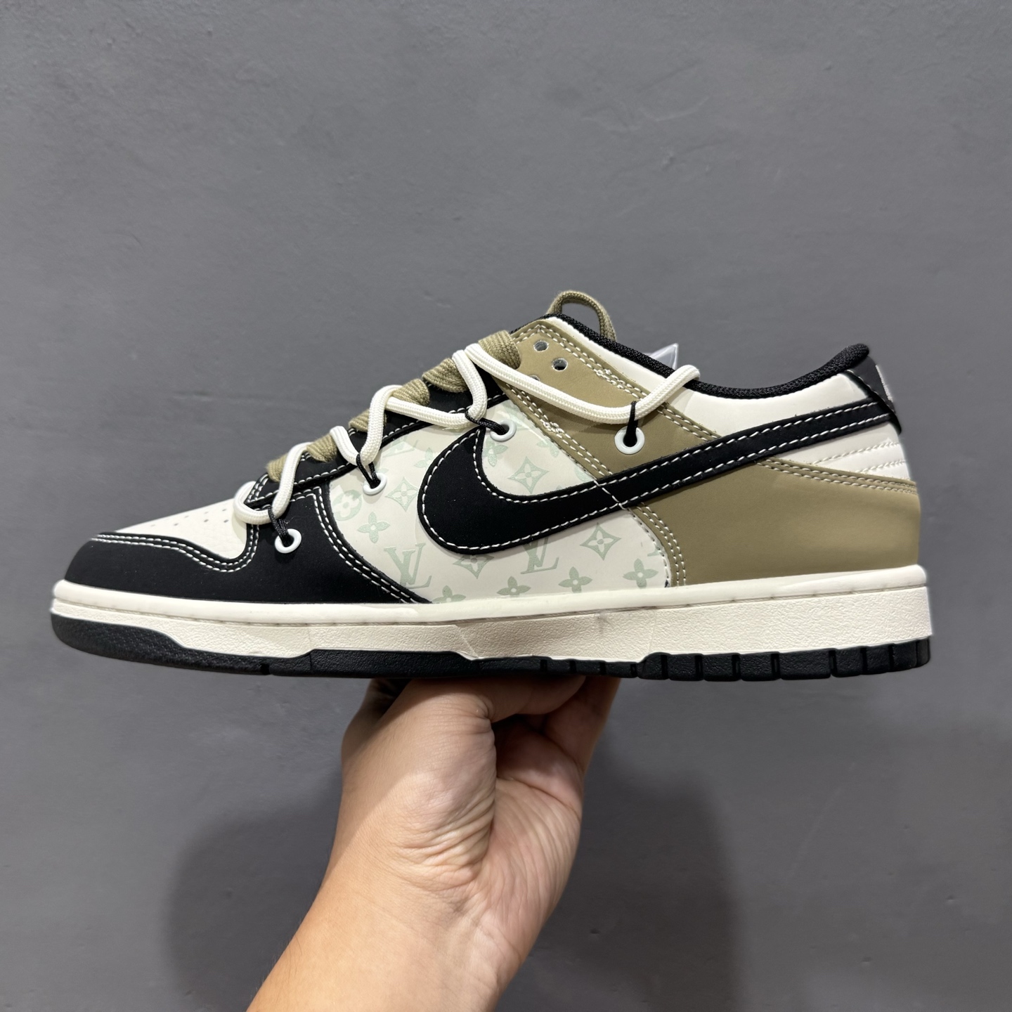 300 Louis Vuitton x Nike Dunk Low 黑棕抽绳 YX5066-371