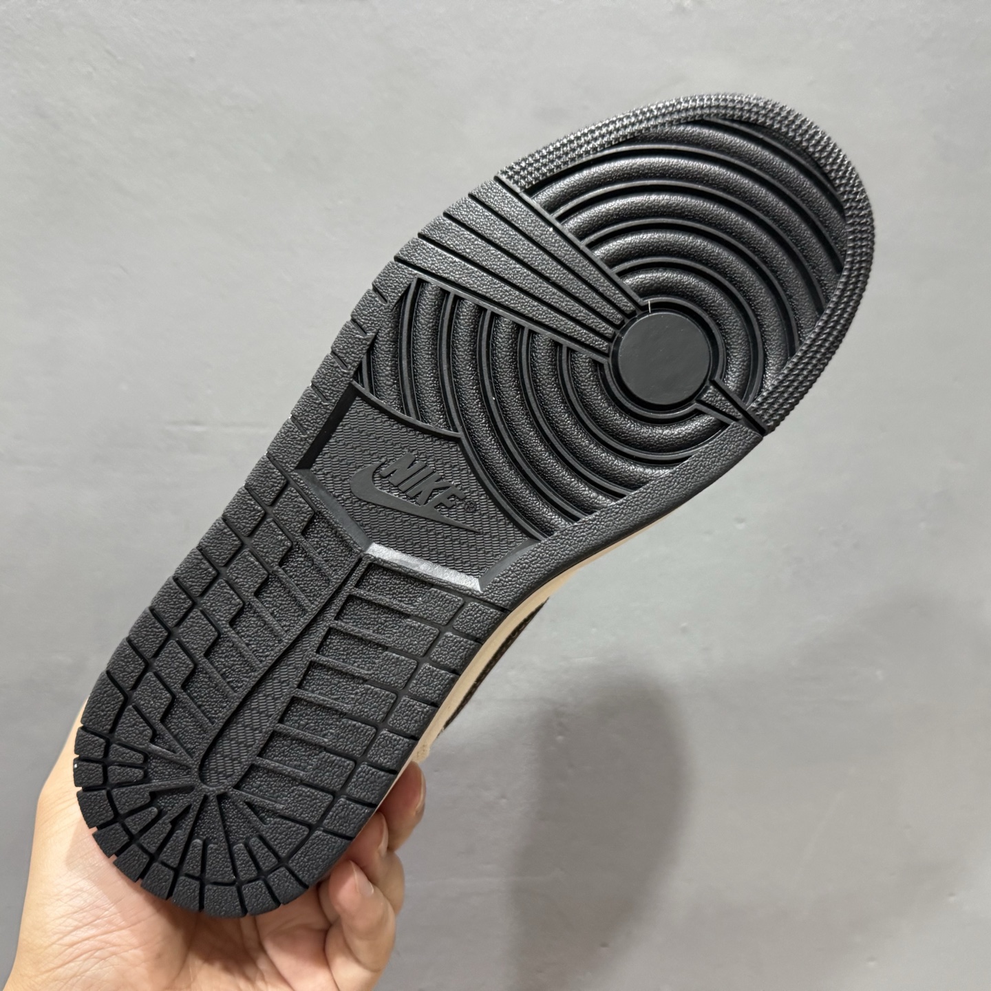 220 Air Jordan 1 Low 米黄 AJ1乔1低帮休闲板鞋 IB8058-110