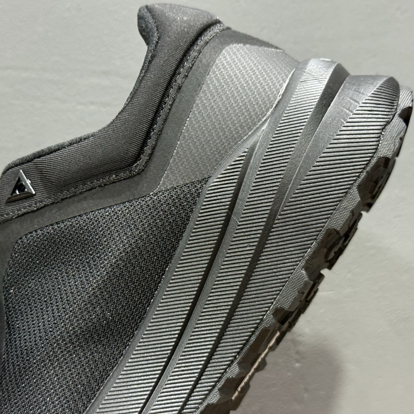 350 新款出货 纯原 迪桑特 迪桑特Descente BOA Running 户外运动跑鞋-Chinese UA Cheap High Quatity Brand Clothes Bags handbags Sneakers wholesale wholesaler seller from China Factory suppliers Fashion Clothing Shoes best Quality Beautiful Price 350 新款出货 纯原 迪桑特 迪桑特Descente BOA Running 户外运动跑鞋