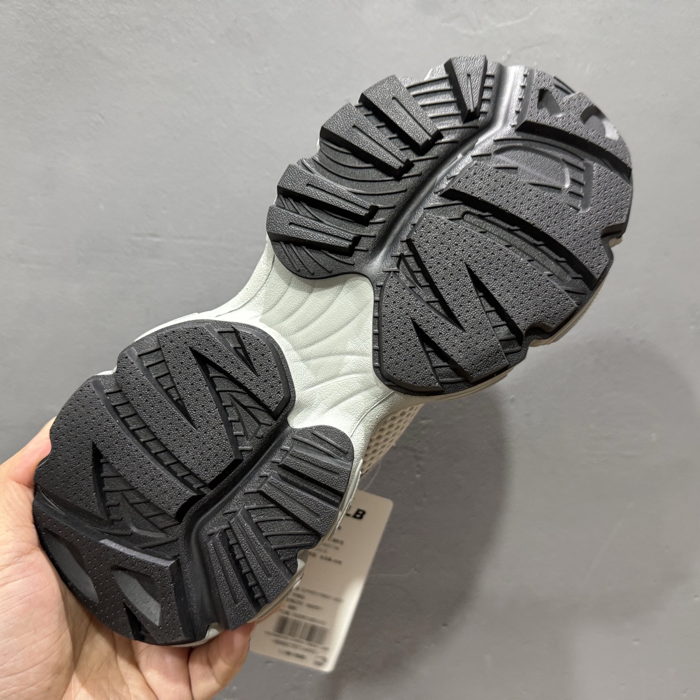 220 MLB 纽约洋基队 浅灰色 3ASHWD15N-50GRL-Chinese UA Cheap High Quatity Brand Clothes Bags handbags Sneakers wholesale wholesaler seller from China Factory suppliers Fashion Clothing Shoes best Quality Beautiful Price 220 MLB 纽约洋基队 浅灰色 3ASHWD15N-50GRL