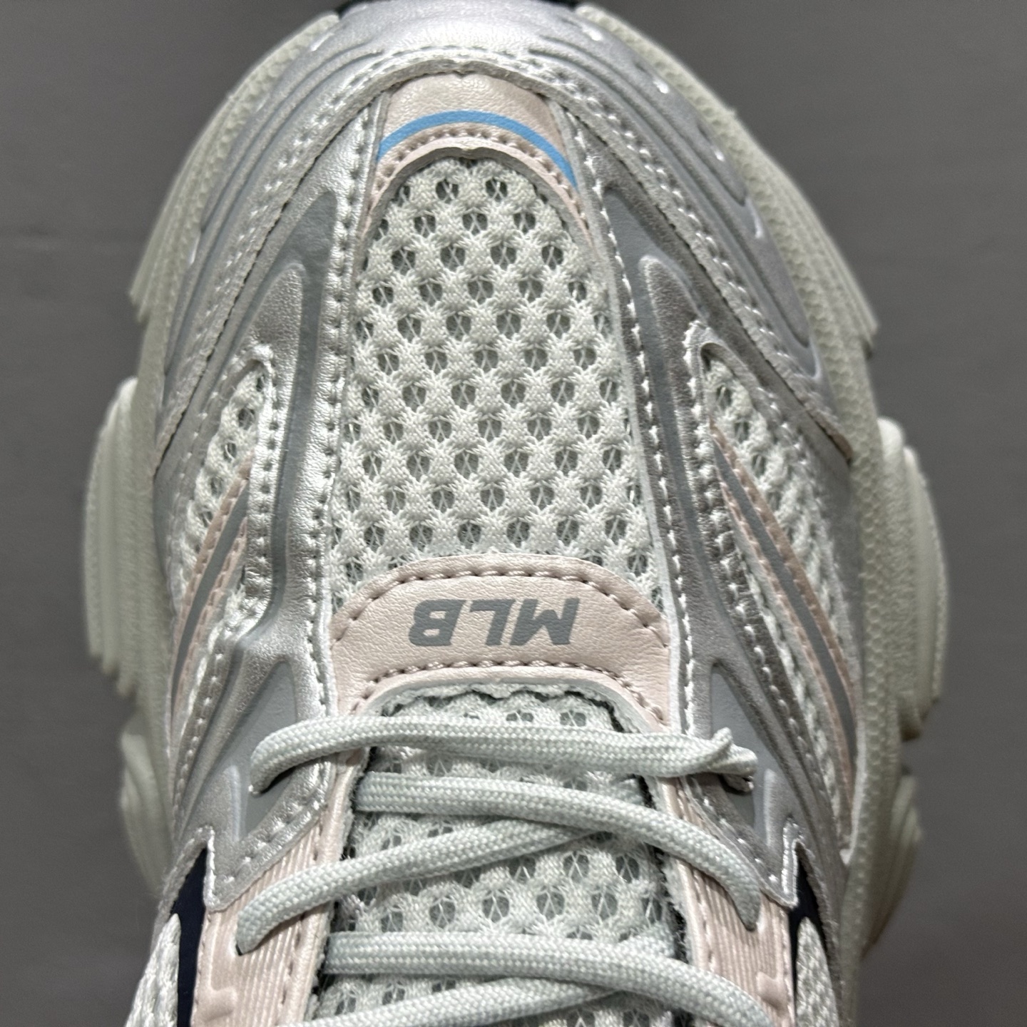 220 MLB 纽约洋基队 浅灰色 3ASHWD15N-50GRL-Chinese UA Cheap High Quatity Brand Clothes Bags handbags Sneakers wholesale wholesaler seller from China Factory suppliers Fashion Clothing Shoes best Quality Beautiful Price 220 MLB 纽约洋基队 浅灰色 3ASHWD15N-50GRL