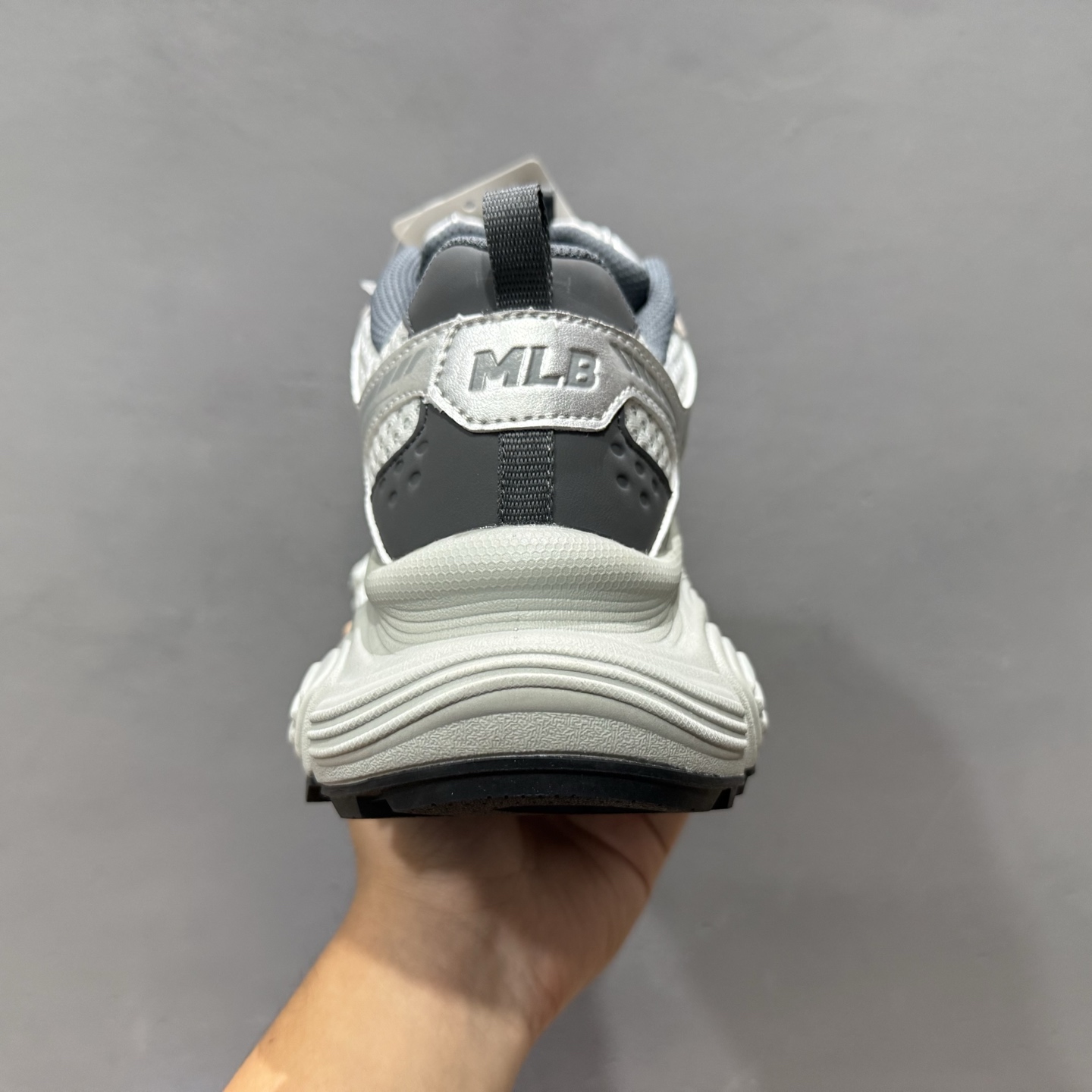 220 MLB 纽约洋基队 浅灰色 3ASHWD15N-50GRL-Chinese UA Cheap High Quatity Brand Clothes Bags handbags Sneakers wholesale wholesaler seller from China Factory suppliers Fashion Clothing Shoes best Quality Beautiful Price 220 MLB 纽约洋基队 浅灰色 3ASHWD15N-50GRL