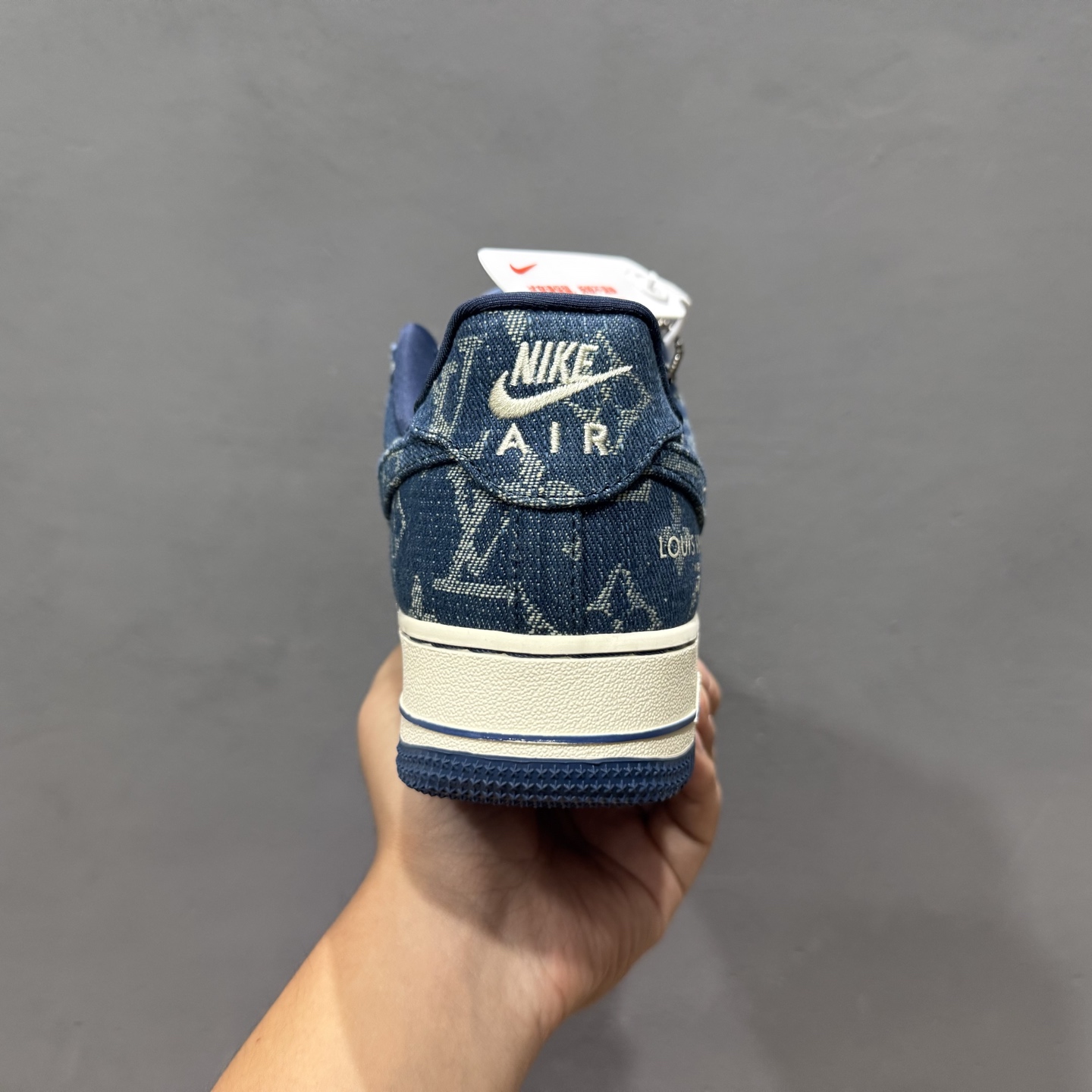 ￥260 Nike Air Force 1'07 Low LV联名 蓝色牛仔 空军一号低帮休闲板鞋 ZD1988-001