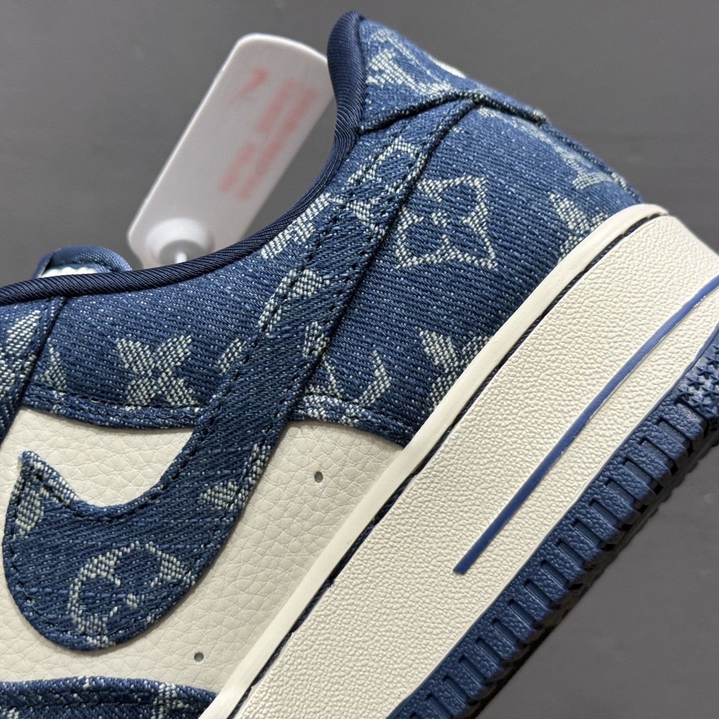 ￥260 Nike Air Force 1'07 Low LV联名 蓝色牛仔 空军一号低帮休闲板鞋 ZD1988-001
