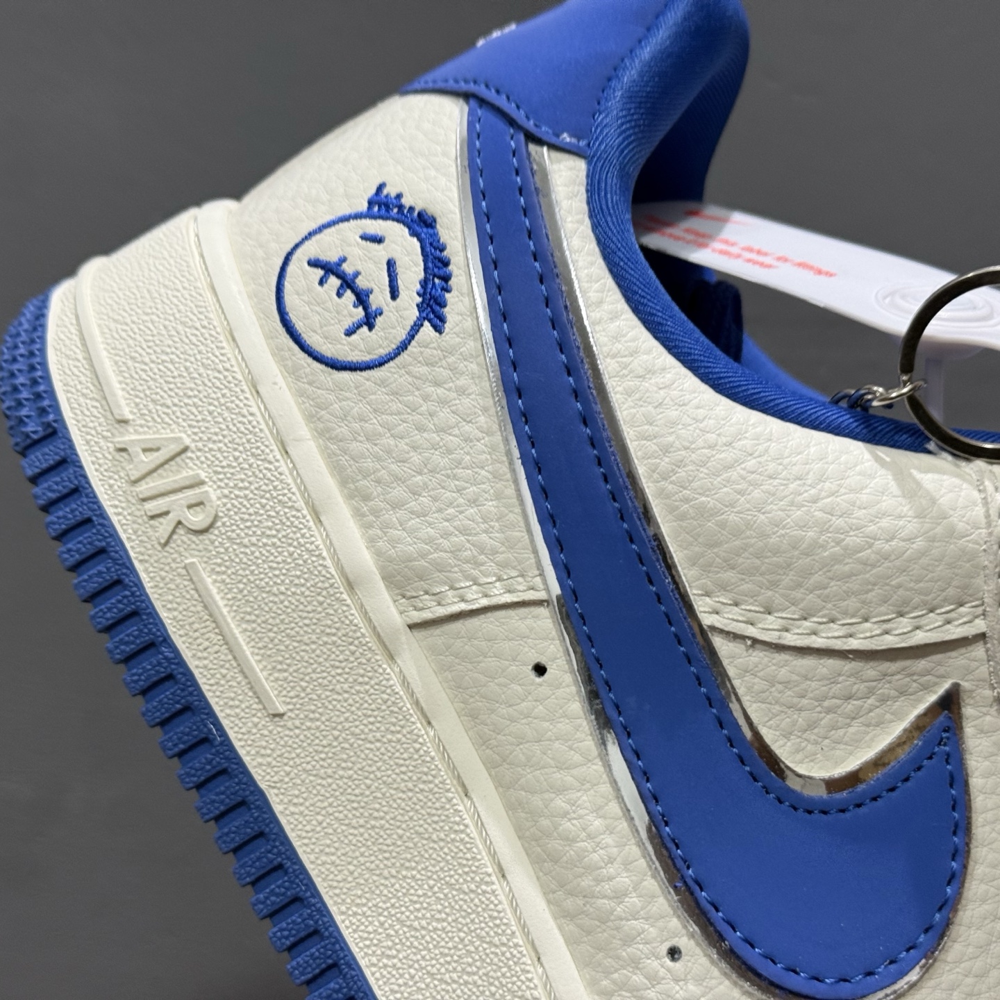 ¥260 Nike Air Force 1'07 Low 米兰鬼脸 空军一号低帮休闲板鞋 DF0188-071-Chinese UA Cheap High Quatity Brand Clothes Bags handbags Sneakers wholesale wholesaler seller from China Factory suppliers Fashion Clothing Shoes best Quality Beautiful Price ¥260 Nike Air Force 1'07 Low 米兰鬼脸 空军一号低帮休闲板鞋 DF0188-071