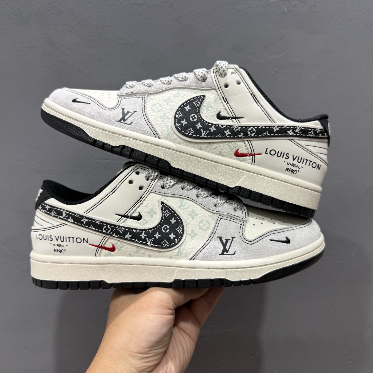 280 Louis Vuitton x Nike Dunk Low 黑勾印花 YX5066-365-Chinese UA Cheap High Quatity Brand Clothes Bags handbags Sneakers wholesale wholesaler seller from China Factory suppliers Fashion Clothing Shoes best Quality Beautiful Price 280 Louis Vuitton x Nike Dunk Low 黑勾印花 YX5066-365