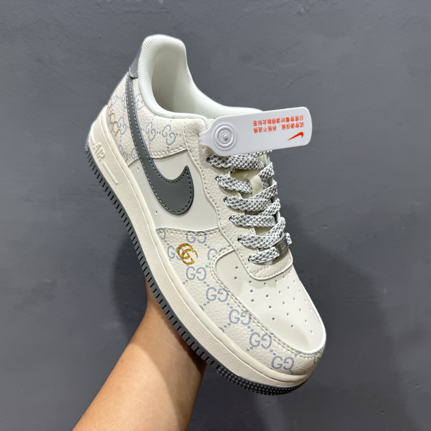 260 独家实拍Nike Air Force 1‘07 Low 古驰联名 花纹灰勾 空军一号低帮休闲板鞋 ZH2598-322-Chinese UA Cheap High Quatity Brand Clothes Bags handbags Sneakers wholesale wholesaler seller from China Factory suppliers Fashion Clothing Shoes best Quality Beautiful Price 260 独家实拍Nike Air Force 1‘07 Low 古驰联名 花纹灰勾 空军一号低帮休闲板鞋 ZH2598-322
