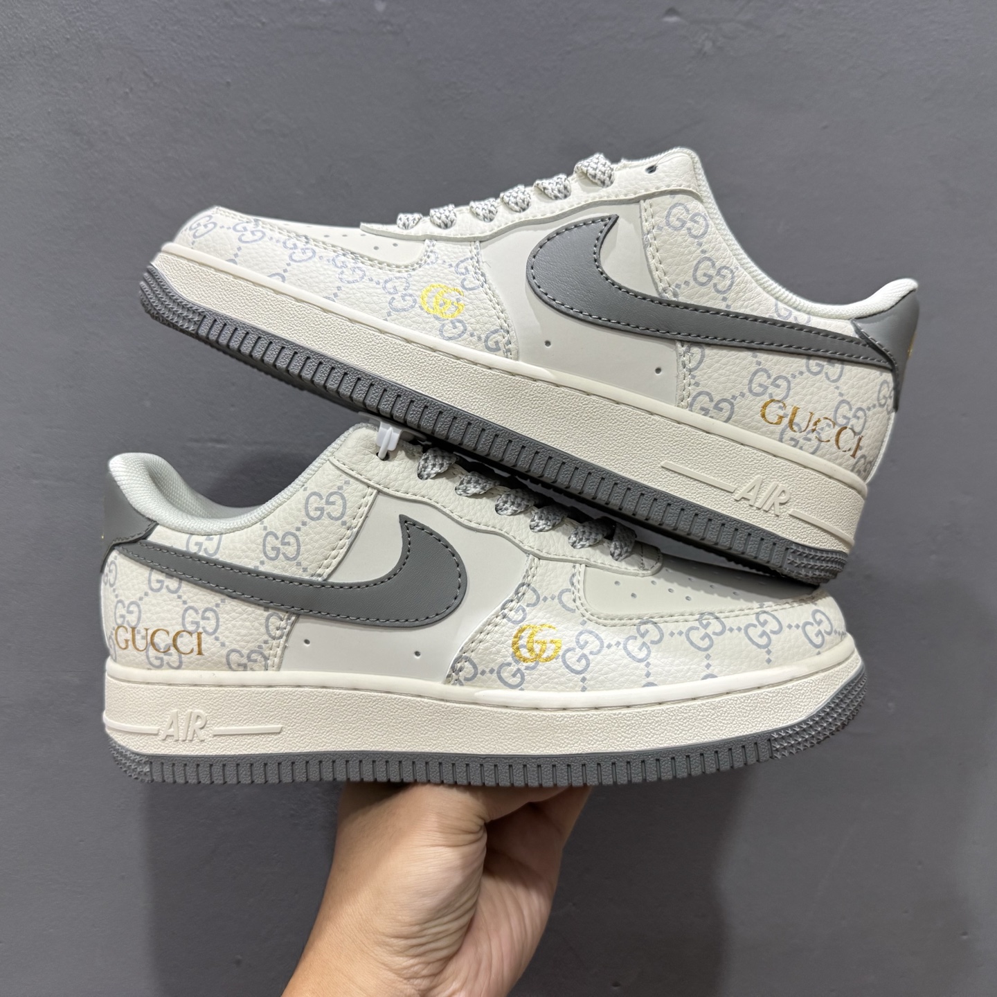260 独家实拍Nike Air Force 1‘07 Low 古驰联名 花纹灰勾 空军一号低帮休闲板鞋 ZH2598-322-Chinese UA Cheap High Quatity Brand Clothes Bags handbags Sneakers wholesale wholesaler seller from China Factory suppliers Fashion Clothing Shoes best Quality Beautiful Price 260 独家实拍Nike Air Force 1‘07 Low 古驰联名 花纹灰勾 空军一号低帮休闲板鞋 ZH2598-322