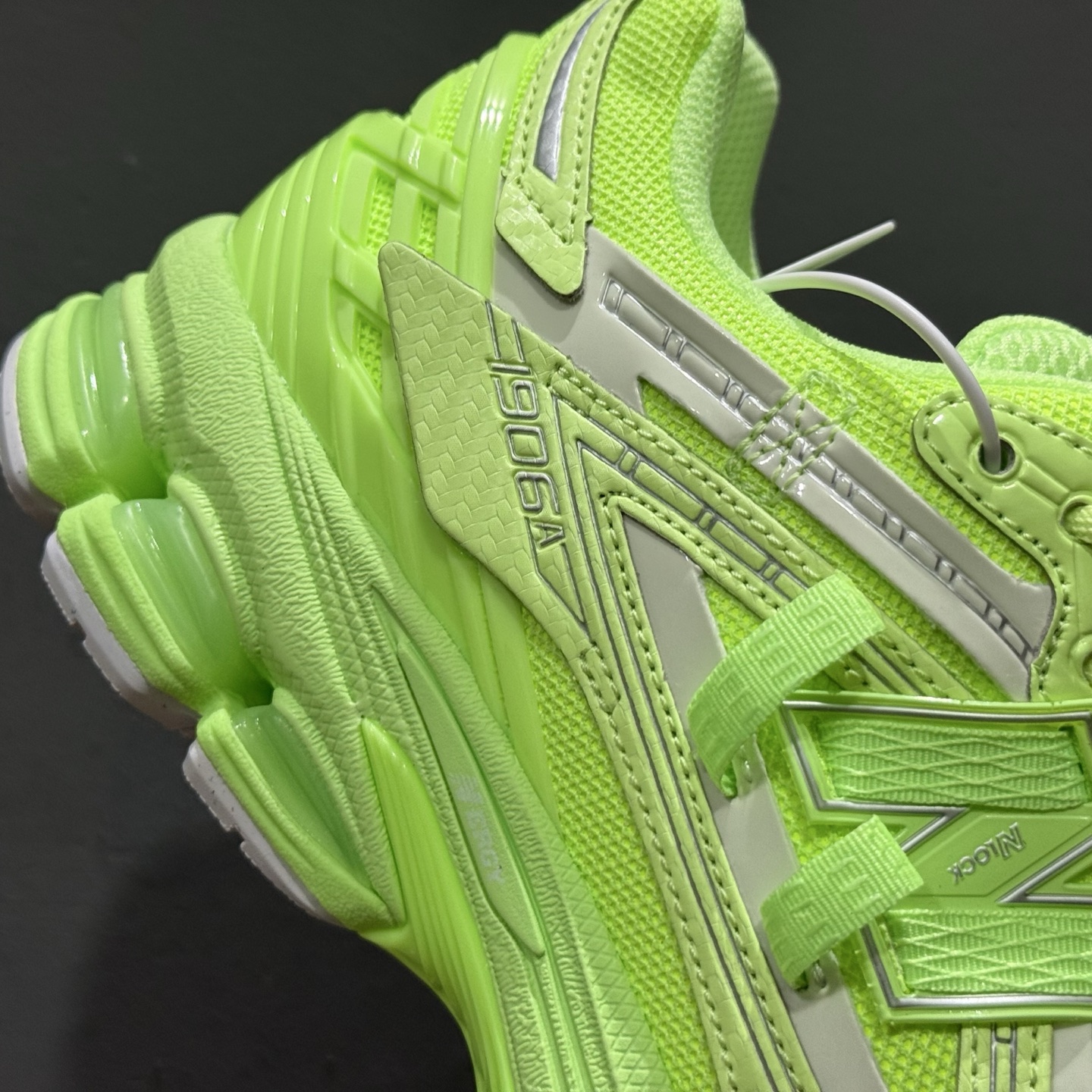 ¥220 New Balance 1906系列复古老爹风休闲运动慢跑鞋 U1906AF-Chinese UA Cheap High Quatity Brand Clothes Bags handbags Sneakers wholesale wholesaler seller from China Factory suppliers Fashion Clothing Shoes best Quality Beautiful Price ¥220 New Balance 1906系列复古老爹风休闲运动慢跑鞋 U1906AF