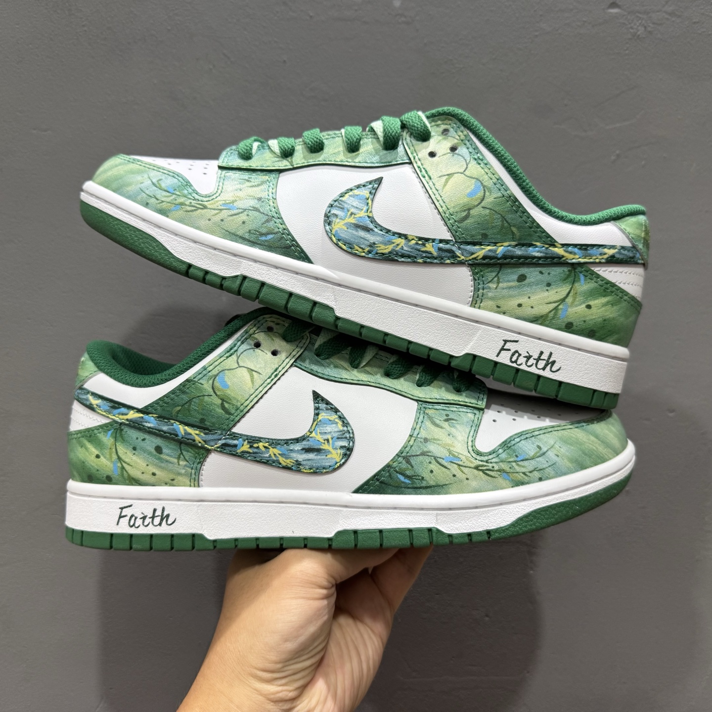 280 Nike Dunk Low 柳拂衣 白绿 当Dunk经典廓形邂逅东方自然诗韵 HF5441-101-Chinese UA Cheap High Quatity Brand Clothes Bags handbags Sneakers wholesale wholesaler seller from China Factory suppliers Fashion Clothing Shoes best Quality Beautiful Price 280 Nike Dunk Low 柳拂衣 白绿 当Dunk经典廓形邂逅东方自然诗韵 HF5441-101