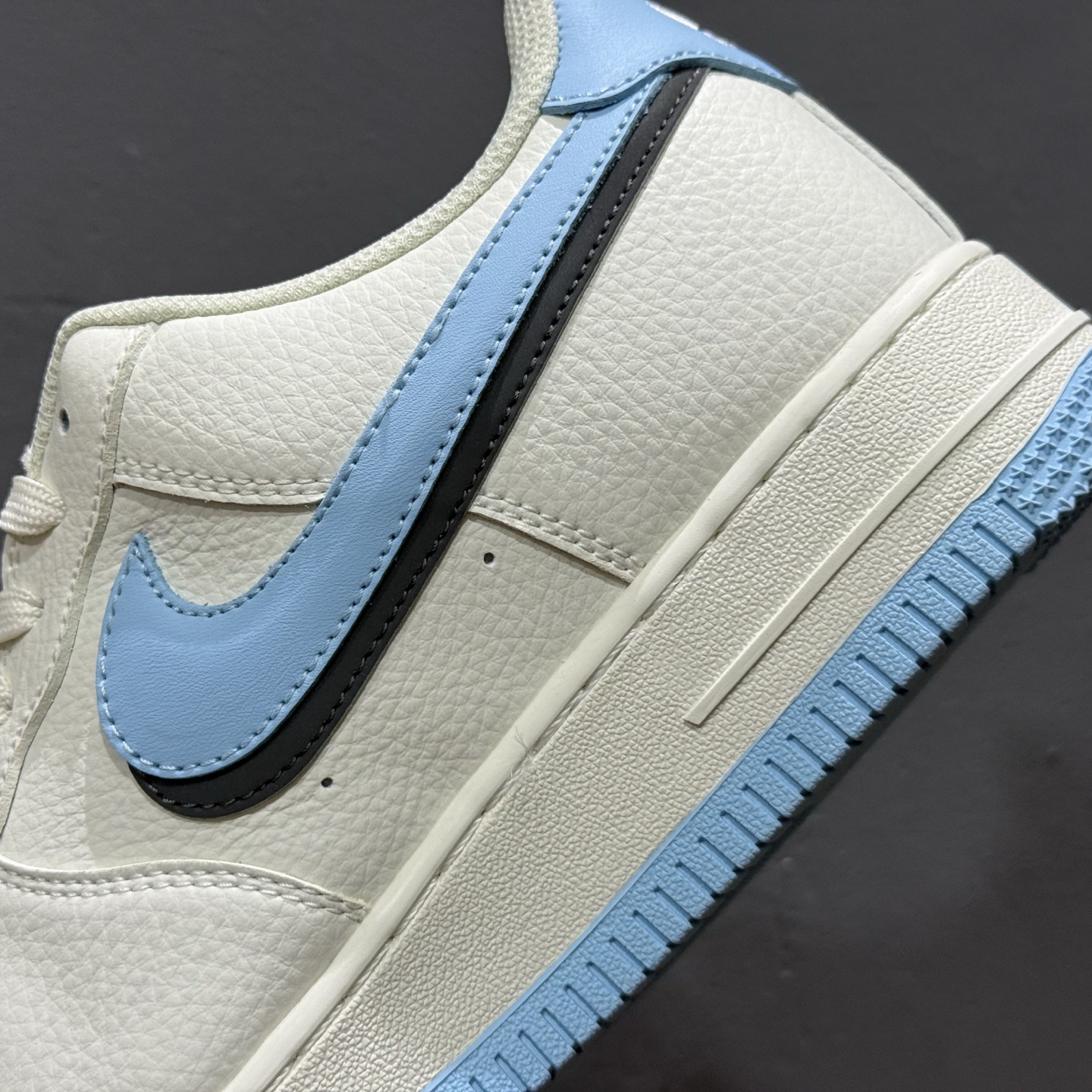 260 独家实拍Nike Air Force 1‘07 Low 米蓝浪花 空军一号低帮休闲板鞋 CS5288-027-Chinese UA Cheap High Quatity Brand Clothes Bags handbags Sneakers wholesale wholesaler seller from China Factory suppliers Fashion Clothing Shoes best Quality Beautiful Price 260 独家实拍Nike Air Force 1‘07 Low 米蓝浪花 空军一号低帮休闲板鞋 CS5288-027