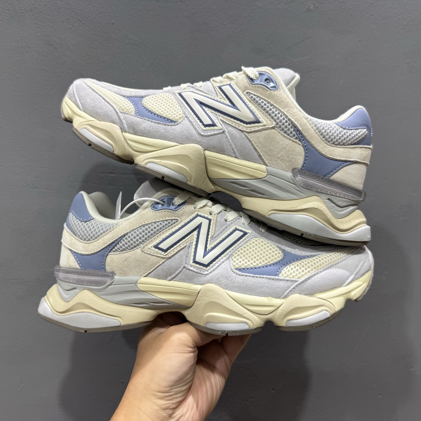 ¥240 纯原 New Balance NB9060 联名款 复古休闲运动慢跑鞋 U9060EEL-Chinese UA Cheap High Quatity Brand Clothes Bags handbags Sneakers wholesale wholesaler seller from China Factory suppliers Fashion Clothing Shoes best Quality Beautiful Price ¥240 纯原 New Balance NB9060 联名款 复古休闲运动慢跑鞋 U9060EEL