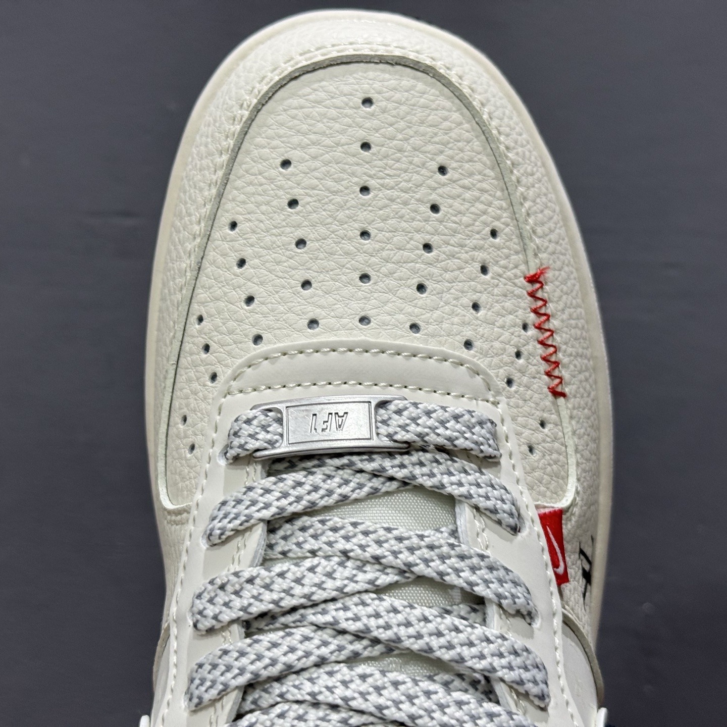 ¥260 Nike Air Force 1'07 Low LV联名 米黑勾红标 空军一号低帮休闲板鞋 YX5066-348-Chinese UA Cheap High Quatity Brand Clothes Bags handbags Sneakers wholesale wholesaler seller from China Factory suppliers Fashion Clothing Shoes best Quality Beautiful Price ¥260 Nike Air Force 1'07 Low LV联名 米黑勾红标 空军一号低帮休闲板鞋 YX5066-348