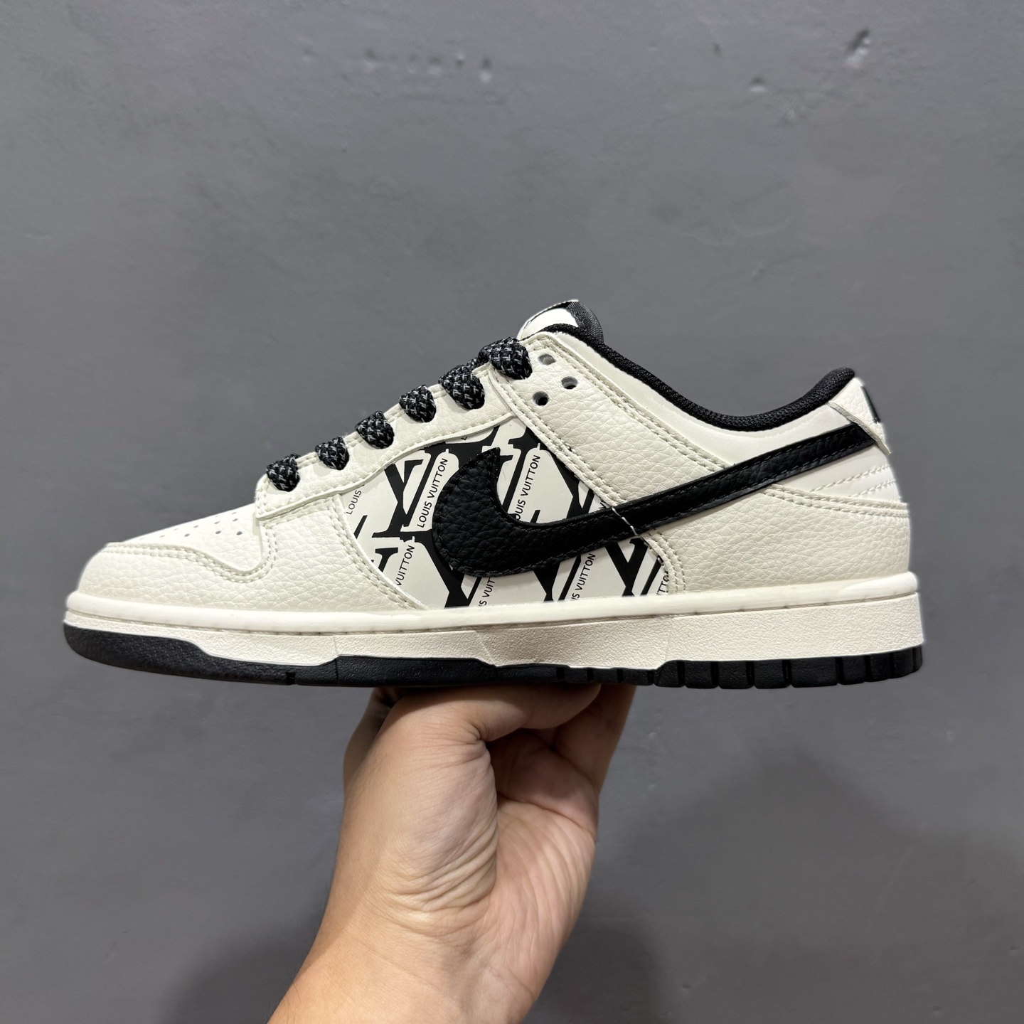 280 Louis Vuitton x Nike Dunk Low 印花米黑 QW5836-021-Chinese UA Cheap High Quatity Brand Clothes Bags handbags Sneakers wholesale wholesaler seller from China Factory suppliers Fashion Clothing Shoes best Quality Beautiful Price 280 Louis Vuitton x Nike Dunk Low 印花米黑 QW5836-021