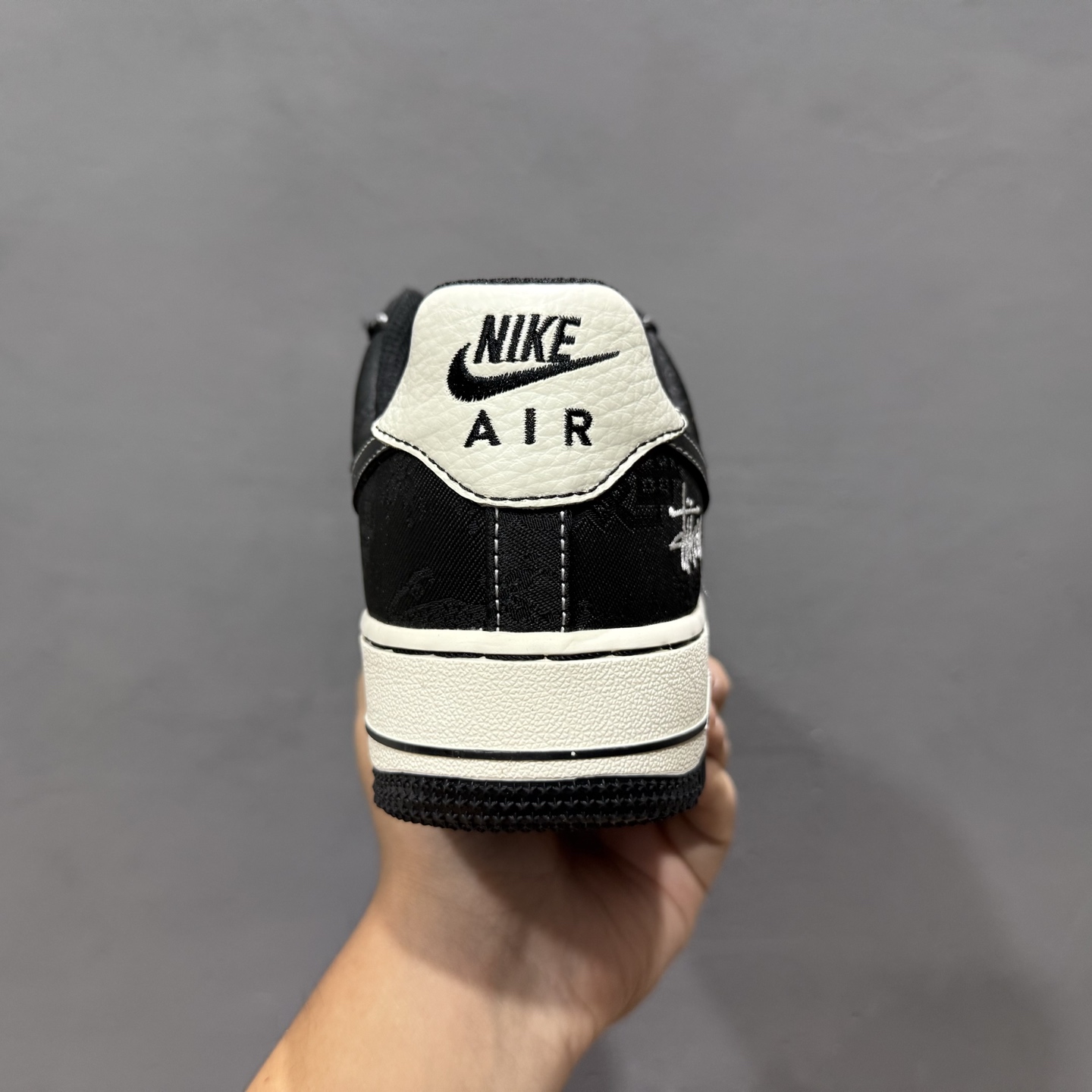 260 Stussy x NIke Air Force 1 黑丝绸 LW9279-013-Chinese UA Cheap High Quatity Brand Clothes Bags handbags Sneakers wholesale wholesaler seller from China Factory suppliers Fashion Clothing Shoes best Quality Beautiful Price 260 Stussy x NIke Air Force 1 黑丝绸 LW9279-013