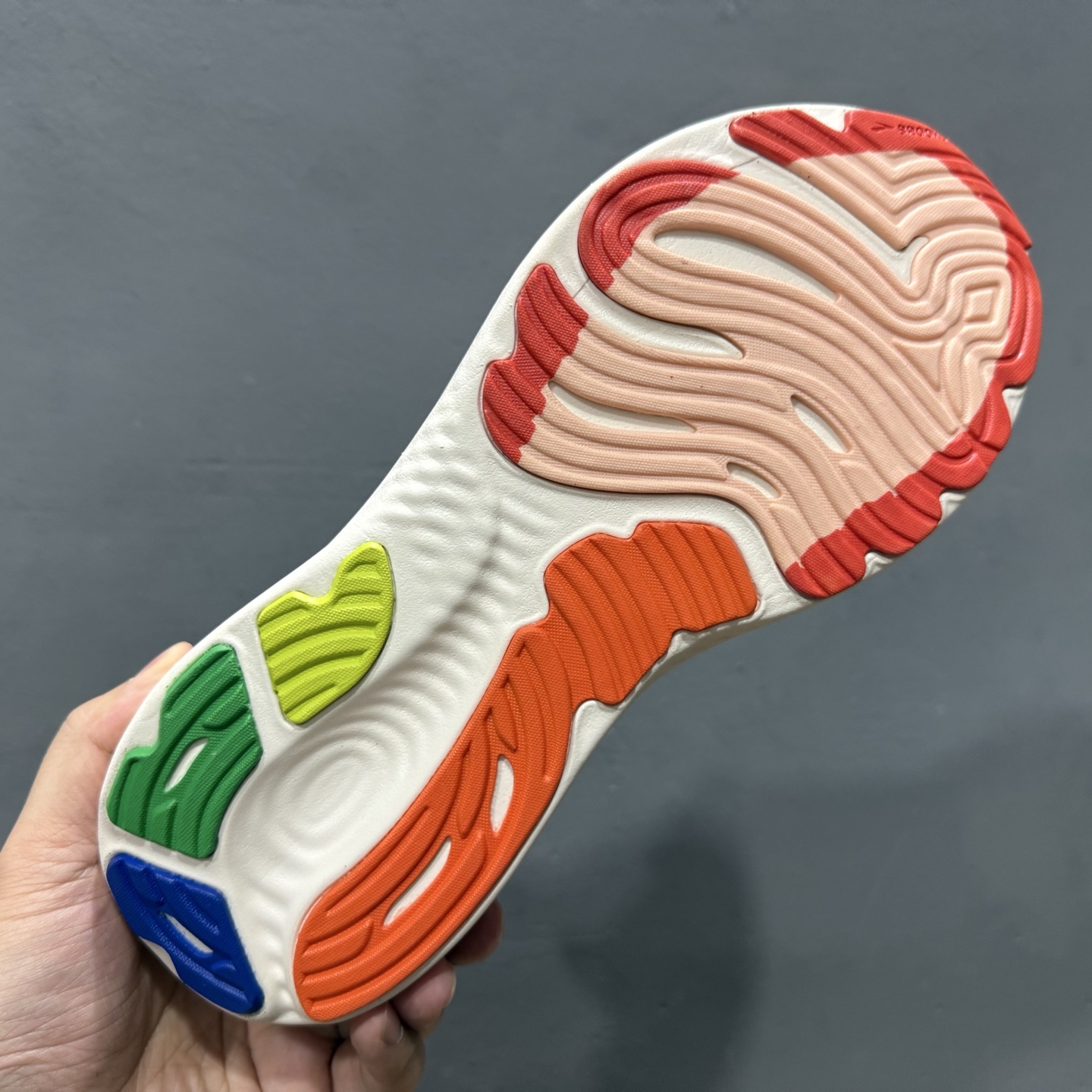 200 Brooks布鲁克斯 Glycerin max 舒适简约防滑耐磨低帮跑步鞋-Chinese UA Cheap High Quatity Brand Clothes Bags handbags Sneakers wholesale wholesaler seller from China Factory suppliers Fashion Clothing Shoes best Quality Beautiful Price 200 Brooks布鲁克斯 Glycerin max 舒适简约防滑耐磨低帮跑步鞋