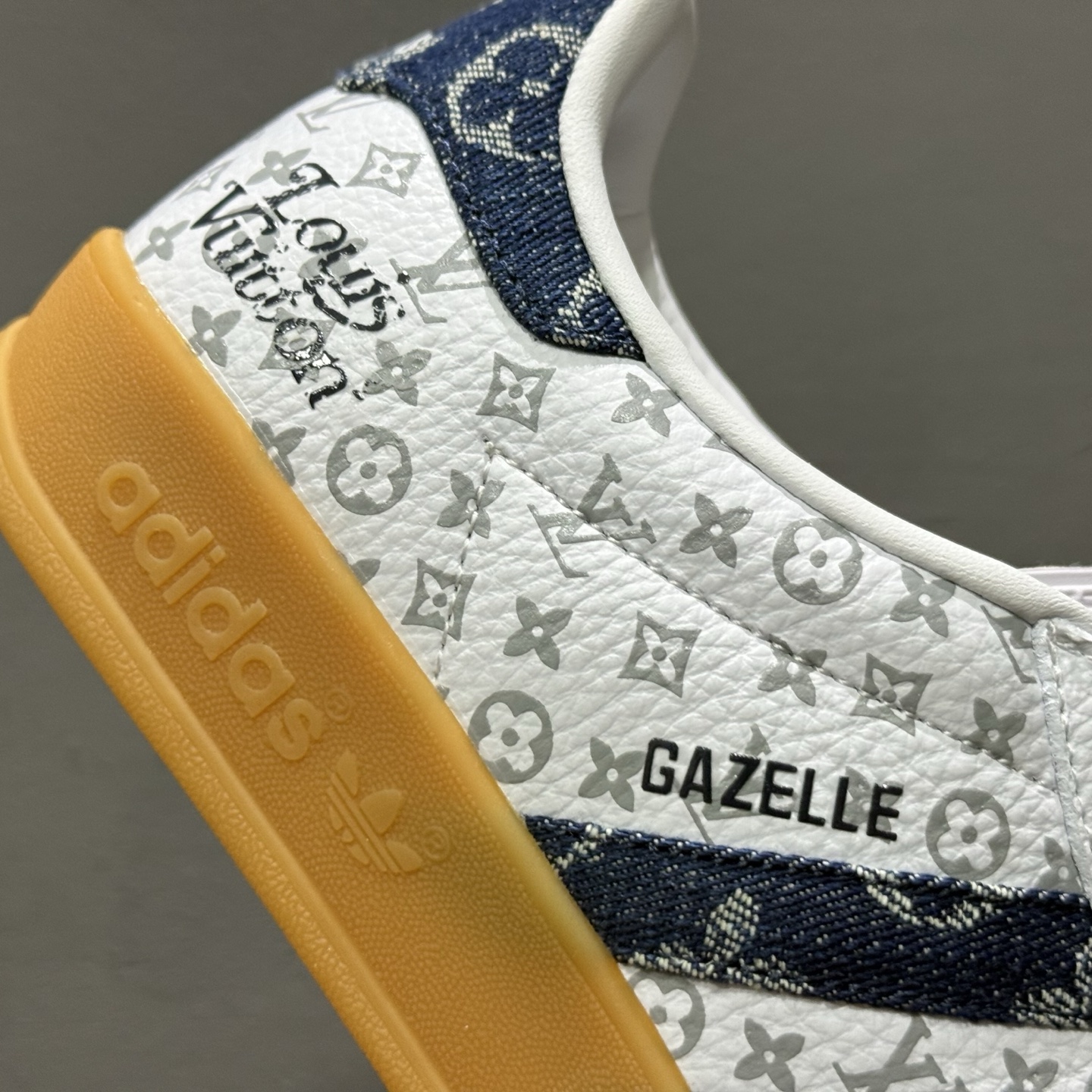 220 Louis Vuitton x adidas 白蓝牛仔 SC9207-727-Chinese UA Cheap High Quatity Brand Clothes Bags handbags Sneakers wholesale wholesaler seller from China Factory suppliers Fashion Clothing Shoes best Quality Beautiful Price 220 Louis Vuitton x adidas 白蓝牛仔 SC9207-727