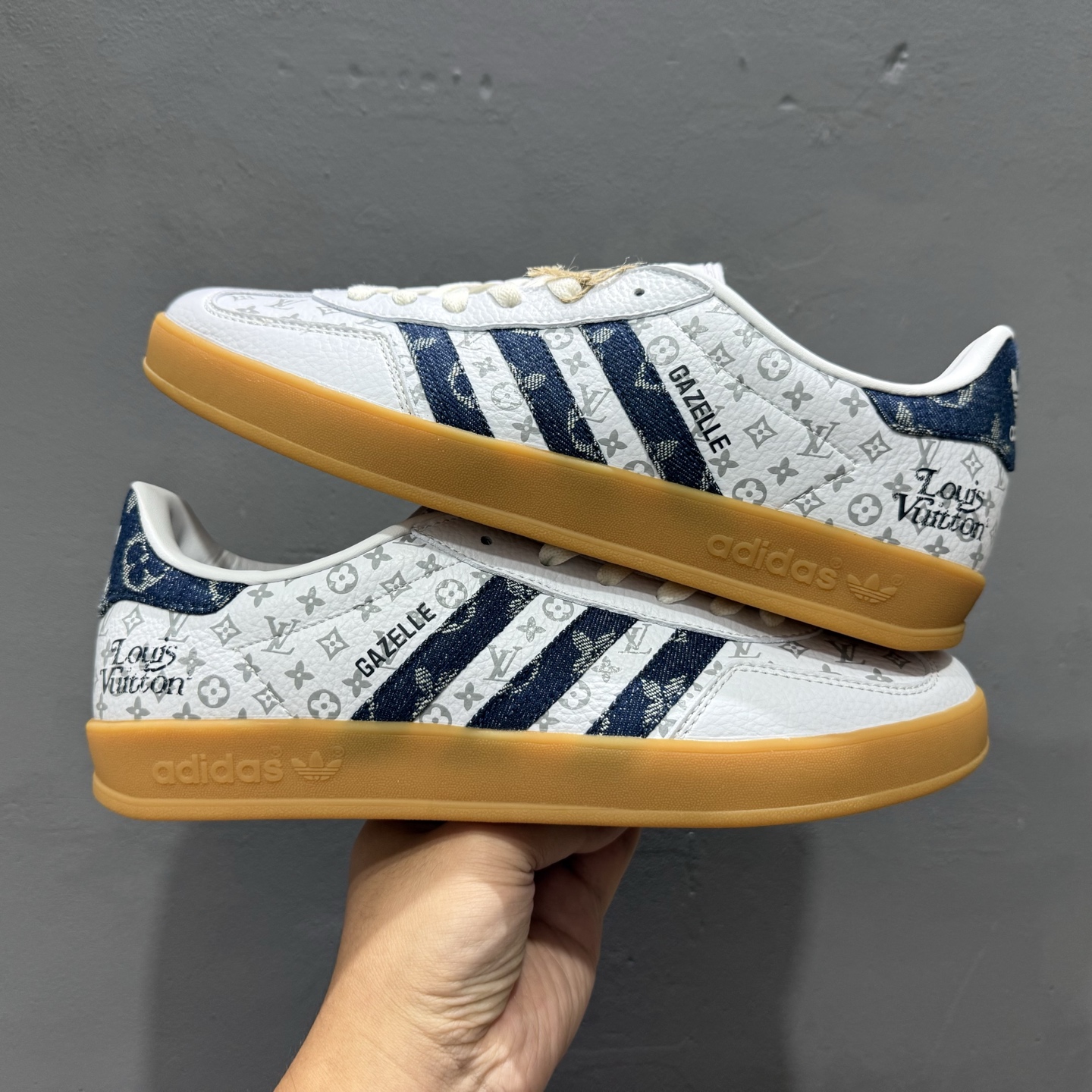 220 Louis Vuitton x adidas 白蓝牛仔 SC9207-727-Chinese UA Cheap High Quatity Brand Clothes Bags handbags Sneakers wholesale wholesaler seller from China Factory suppliers Fashion Clothing Shoes best Quality Beautiful Price 220 Louis Vuitton x adidas 白蓝牛仔 SC9207-727