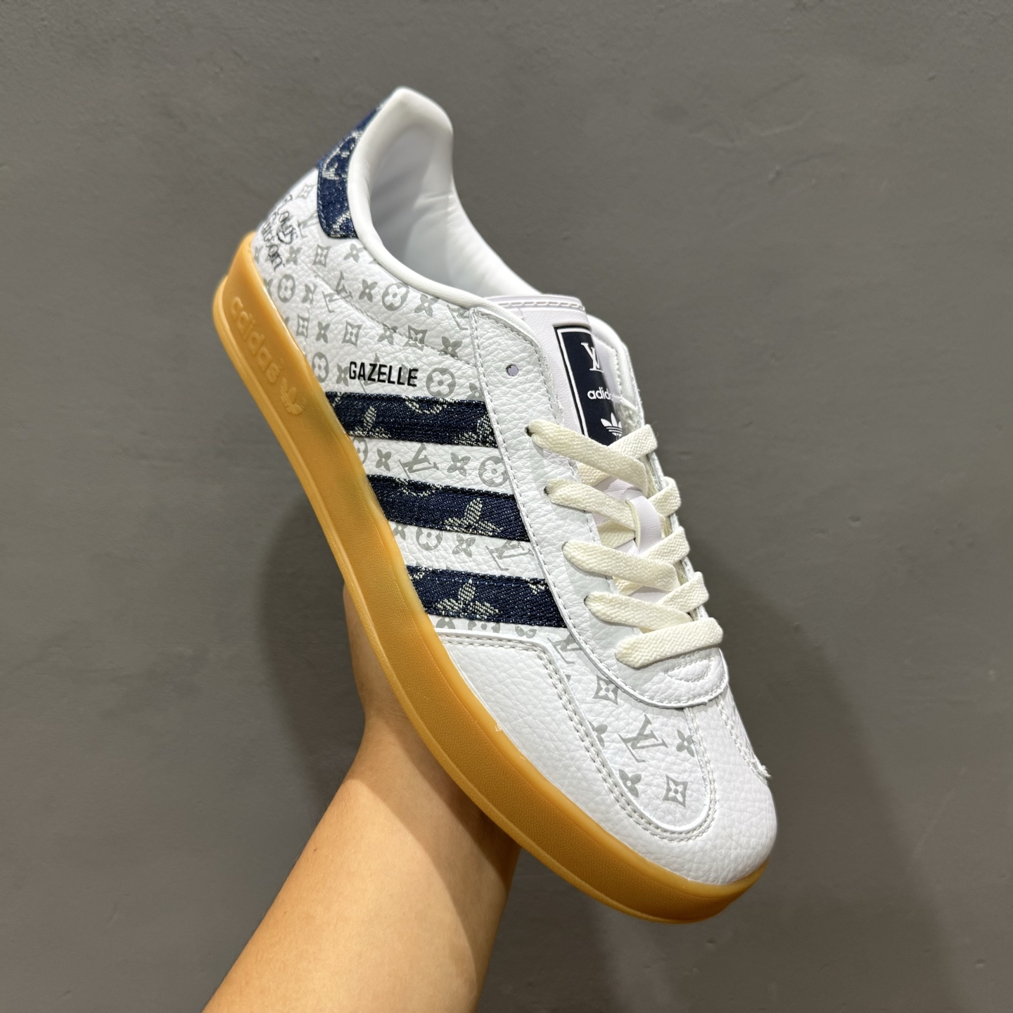 220 Louis Vuitton x adidas 白蓝牛仔 SC9207-727-Chinese UA Cheap High Quatity Brand Clothes Bags handbags Sneakers wholesale wholesaler seller from China Factory suppliers Fashion Clothing Shoes best Quality Beautiful Price 220 Louis Vuitton x adidas 白蓝牛仔 SC9207-727