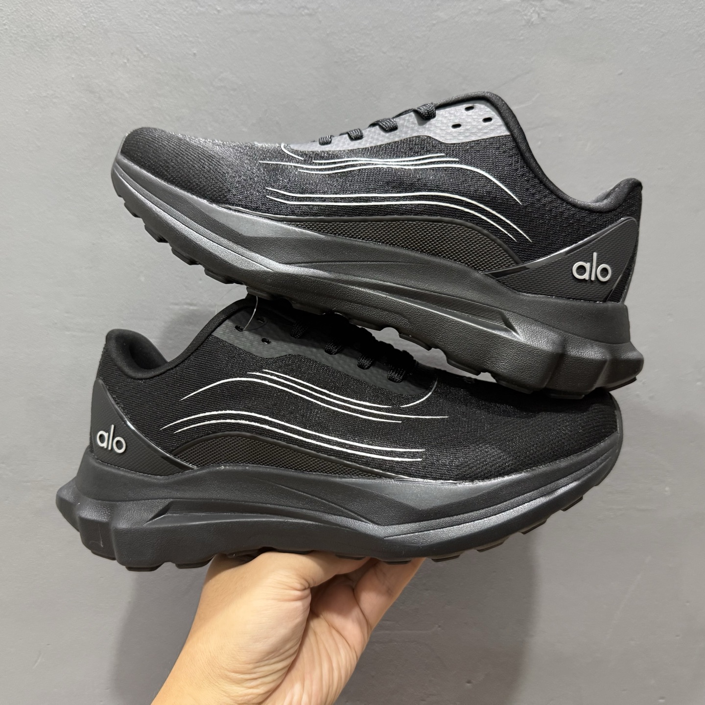 180 Alo Runner 明星同款 四季常青款增高低帮休闲生活鞋 米棕色-Chinese UA Cheap High Quatity Brand Clothes Bags handbags Sneakers wholesale wholesaler seller from China Factory suppliers Fashion Clothing Shoes best Quality Beautiful Price 180 Alo Runner 明星同款 四季常青款增高低帮休闲生活鞋 米棕色