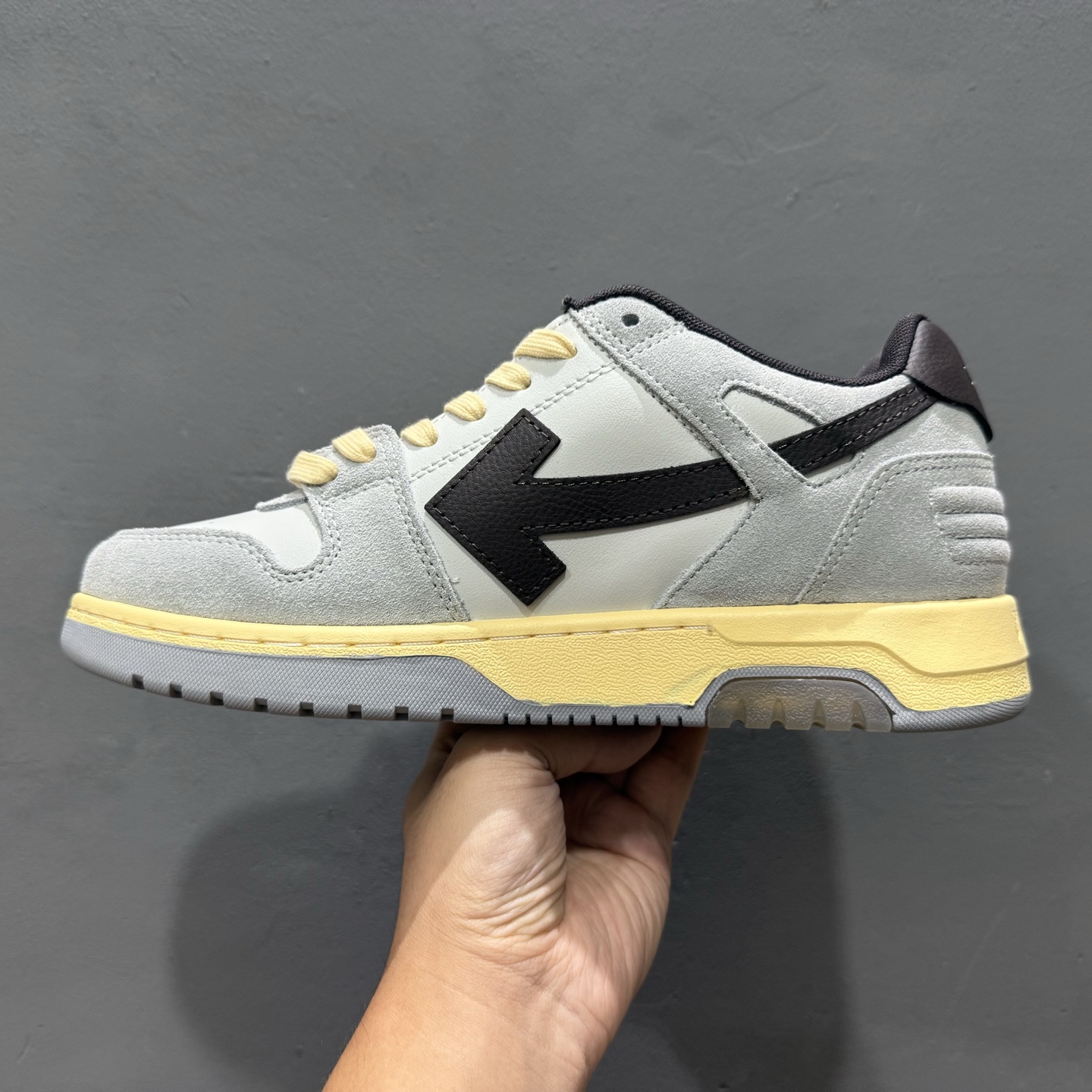 350 新品上架 OFF-WHITE Out Of Office 低帮时尚板鞋-Chinese UA Cheap High Quatity Brand Clothes Bags handbags Sneakers wholesale wholesaler seller from China Factory suppliers Fashion Clothing Shoes best Quality Beautiful Price 350 新品上架 OFF-WHITE Out Of Office 低帮时尚板鞋