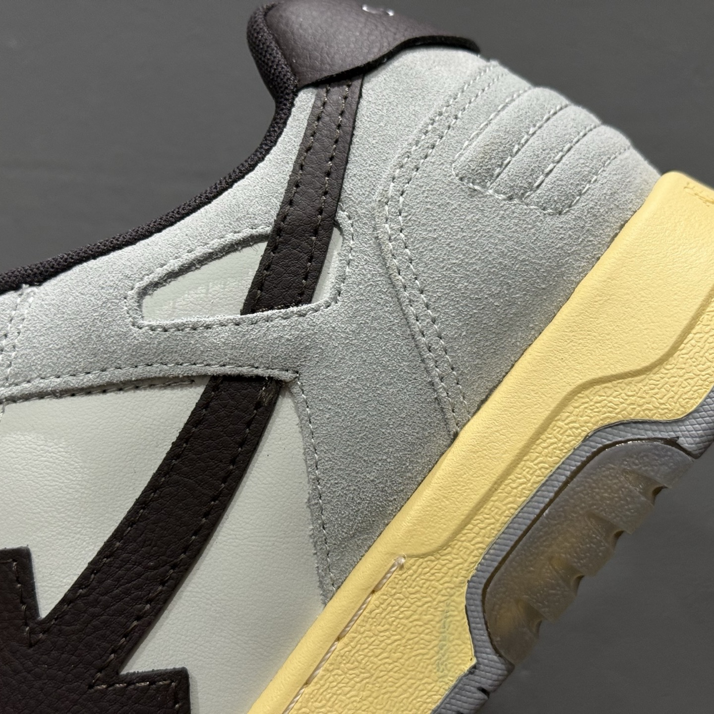 350 新品上架 OFF-WHITE Out Of Office 低帮时尚板鞋-Chinese UA Cheap High Quatity Brand Clothes Bags handbags Sneakers wholesale wholesaler seller from China Factory suppliers Fashion Clothing Shoes best Quality Beautiful Price 350 新品上架 OFF-WHITE Out Of Office 低帮时尚板鞋