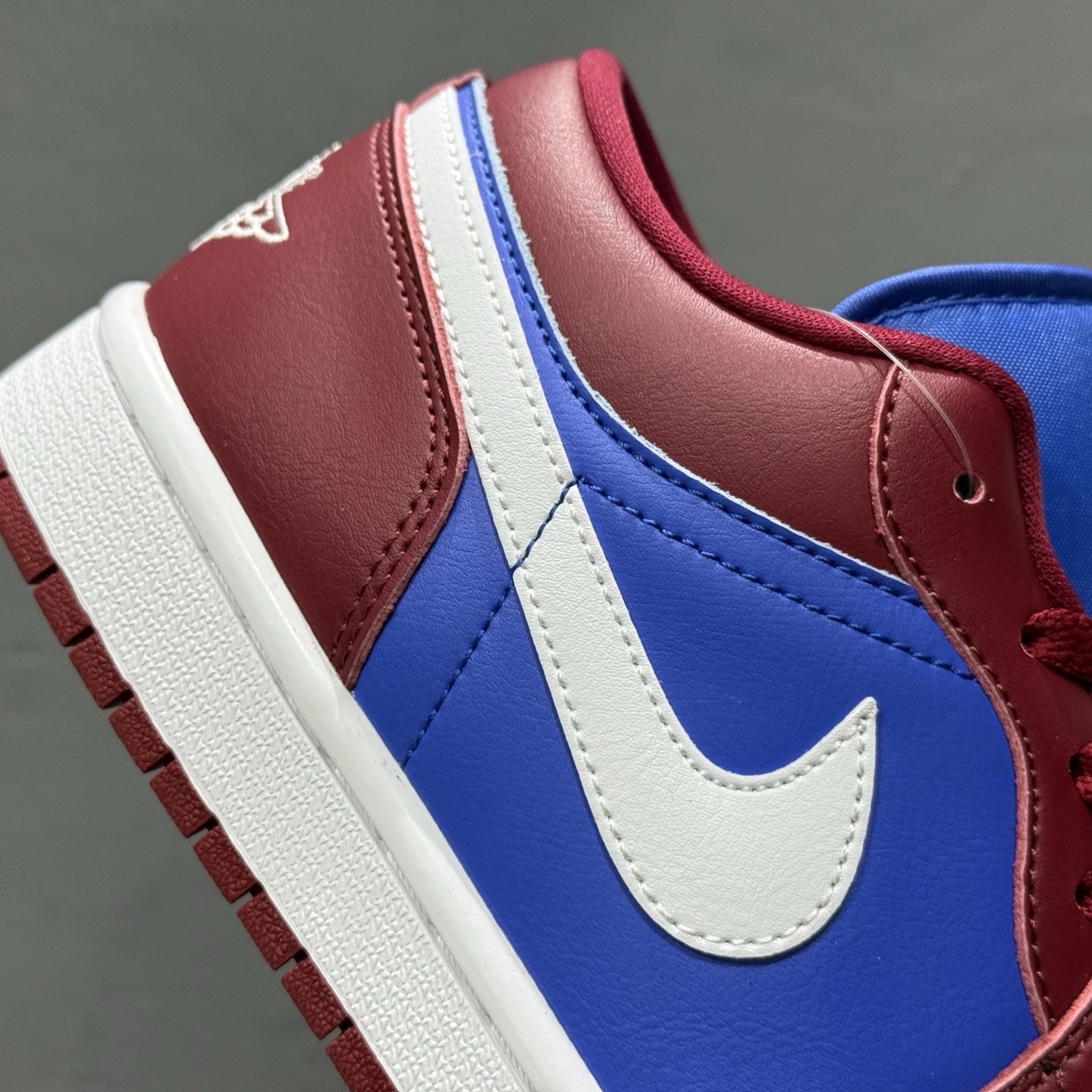 200 原装级别 Jordan Air Jordan 1 low 合成革二层牛皮 减震防滑耐磨 低帮 复古篮球鞋 蓝红色 DC0774-604-Chinese UA Cheap High Quatity Brand Clothes Bags handbags Sneakers wholesale wholesaler seller from China Factory suppliers Fashion Clothing Shoes best Quality Beautiful Price 200 原装级别 Jordan Air Jordan 1 low 合成革二层牛皮 减震防滑耐磨 低帮 复古篮球鞋 蓝红色 DC0774-604