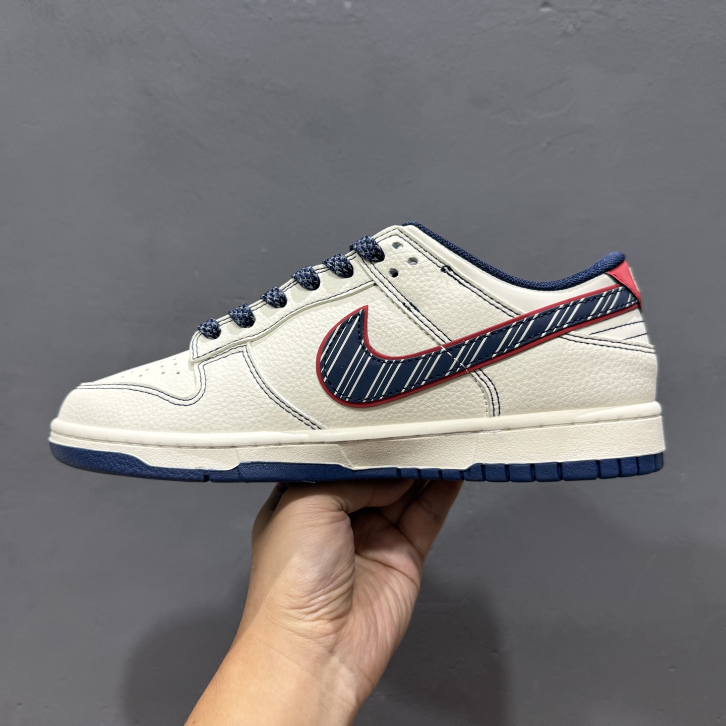 280 Champion x Nike Dunk Low 米蓝红 QW5836-017-Chinese UA Cheap High Quatity Brand Clothes Bags handbags Sneakers wholesale wholesaler seller from China Factory suppliers Fashion Clothing Shoes best Quality Beautiful Price 280 Champion x Nike Dunk Low 米蓝红 QW5836-017