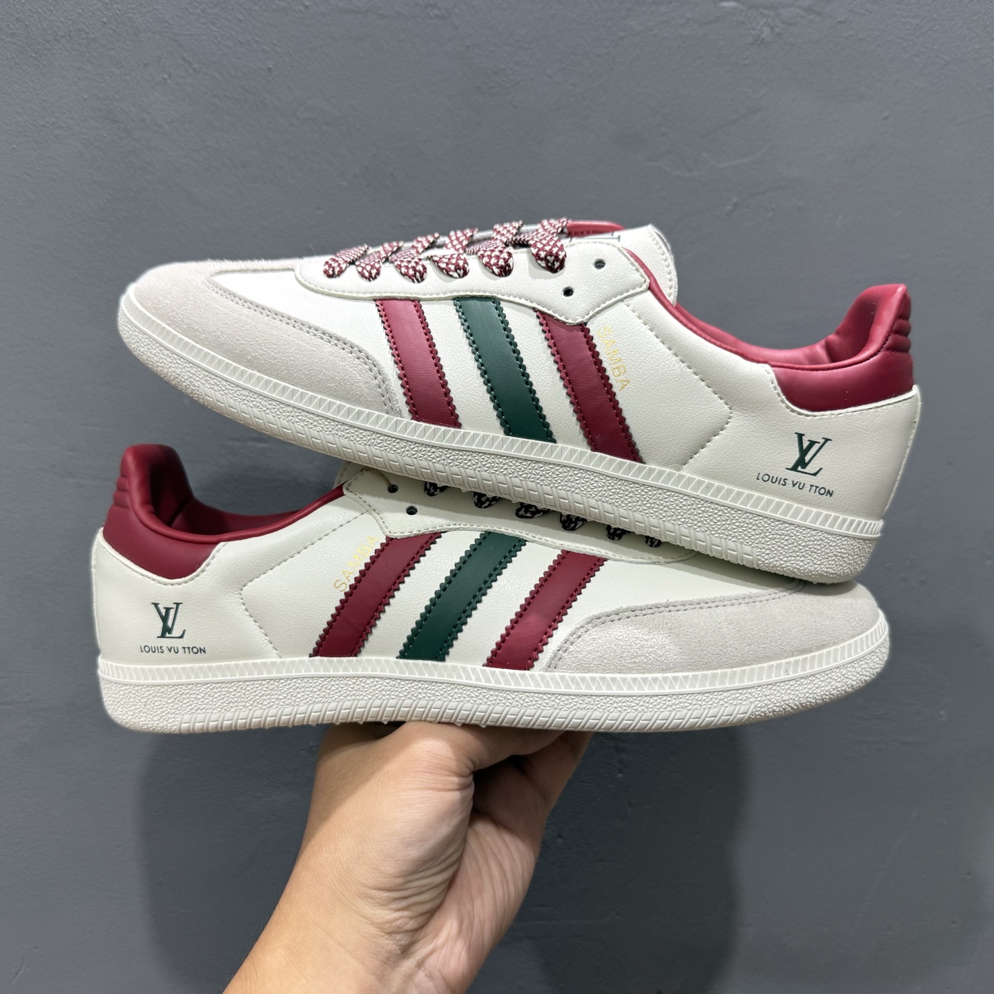 220 贝壳头阿迪Adidas originals SUPERSTAR “巴黎世家联名—奶白蓝”高端定制 低帮休闲板鞋 QF5801-Chinese UA Cheap High Quatity Brand Clothes Bags handbags Sneakers wholesale wholesaler seller from China Factory suppliers Fashion Clothing Shoes best Quality Beautiful Price 220 贝壳头阿迪Adidas originals SUPERSTAR “巴黎世家联名—奶白蓝”高端定制 低帮休闲板鞋 QF5801