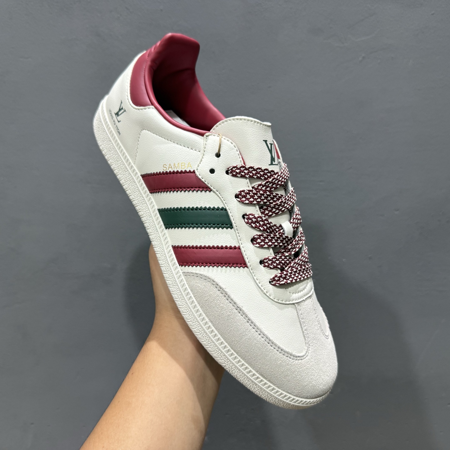 220 贝壳头阿迪Adidas originals SUPERSTAR “巴黎世家联名—奶白蓝”高端定制 低帮休闲板鞋 QF5801-Chinese UA Cheap High Quatity Brand Clothes Bags handbags Sneakers wholesale wholesaler seller from China Factory suppliers Fashion Clothing Shoes best Quality Beautiful Price 220 贝壳头阿迪Adidas originals SUPERSTAR “巴黎世家联名—奶白蓝”高端定制 低帮休闲板鞋 QF5801