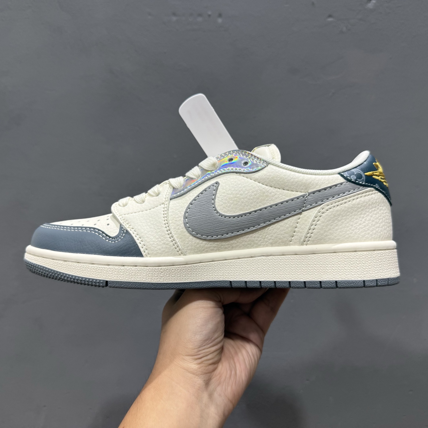 280 Louis Vuitton x Air Jordan 1 Low 拉丝灰勾 XS7089-615-Chinese UA Cheap High Quatity Brand Clothes Bags handbags Sneakers wholesale wholesaler seller from China Factory suppliers Fashion Clothing Shoes best Quality Beautiful Price 280 Louis Vuitton x Air Jordan 1 Low 拉丝灰勾 XS7089-615