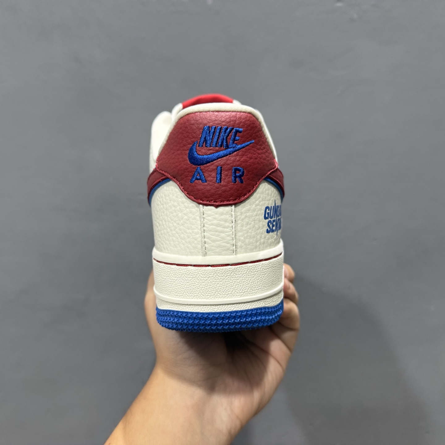 260 独家实拍Nike Air Force 1‘07 Low 万代联名 白红蓝 空军一号低帮休闲板鞋 SC0601-565-Chinese UA Cheap High Quatity Brand Clothes Bags handbags Sneakers wholesale wholesaler seller from China Factory suppliers Fashion Clothing Shoes best Quality Beautiful Price 260 独家实拍Nike Air Force 1‘07 Low 万代联名 白红蓝 空军一号低帮休闲板鞋 SC0601-565