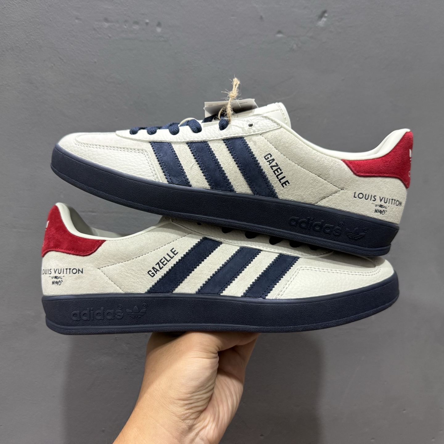 220 独家实拍Adidas Samba OG 桑巴舞街头系列德训运动板鞋采 SC9207-727-Chinese UA Cheap High Quatity Brand Clothes Bags handbags Sneakers wholesale wholesaler seller from China Factory suppliers Fashion Clothing Shoes best Quality Beautiful Price 220 独家实拍Adidas Samba OG 桑巴舞街头系列德训运动板鞋采 SC9207-727