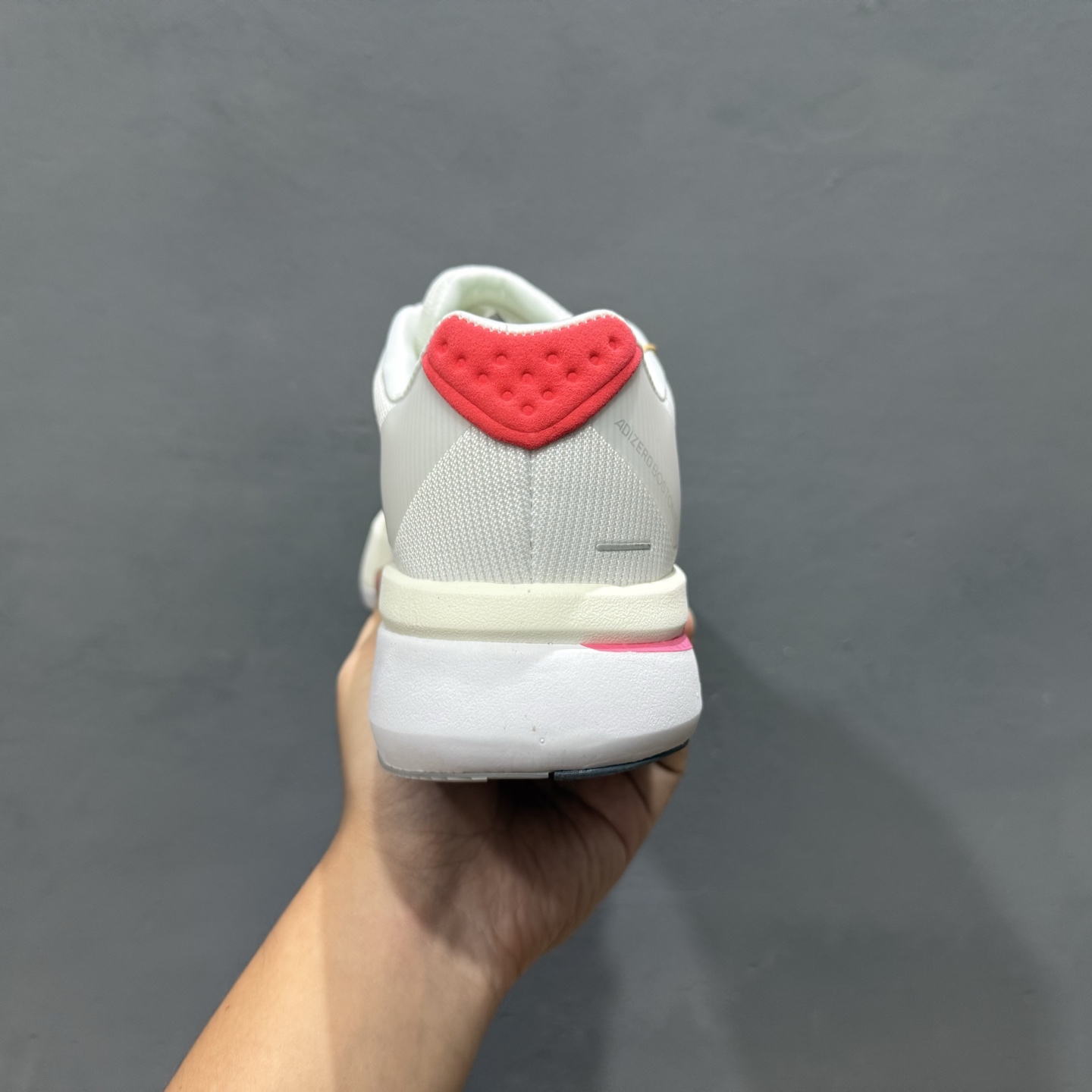 190 Adidas Adizero Boston 13 泡棉搭配全掌碳板 缓震透气跑步鞋 JS4932-111