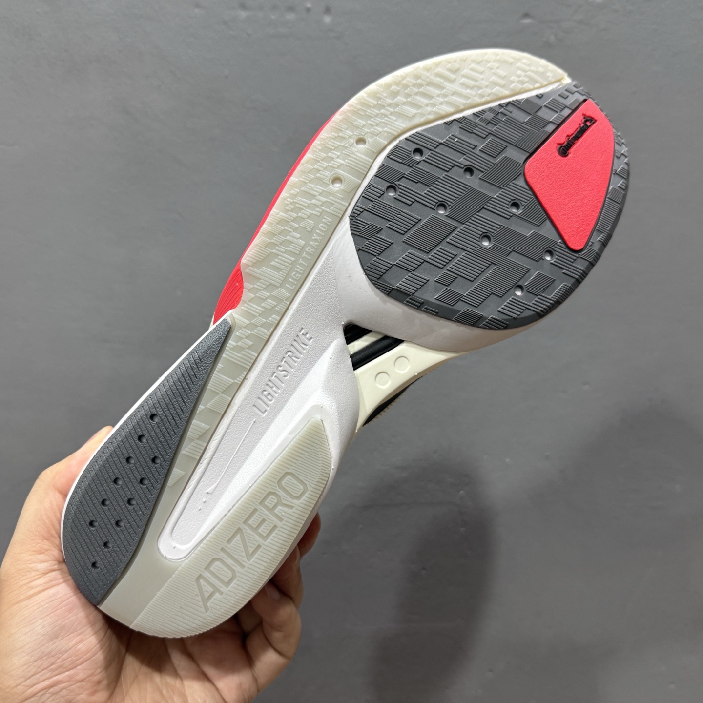 190 Adidas Adizero Boston 13 泡棉搭配全掌碳板 缓震透气跑步鞋 JS4932-111