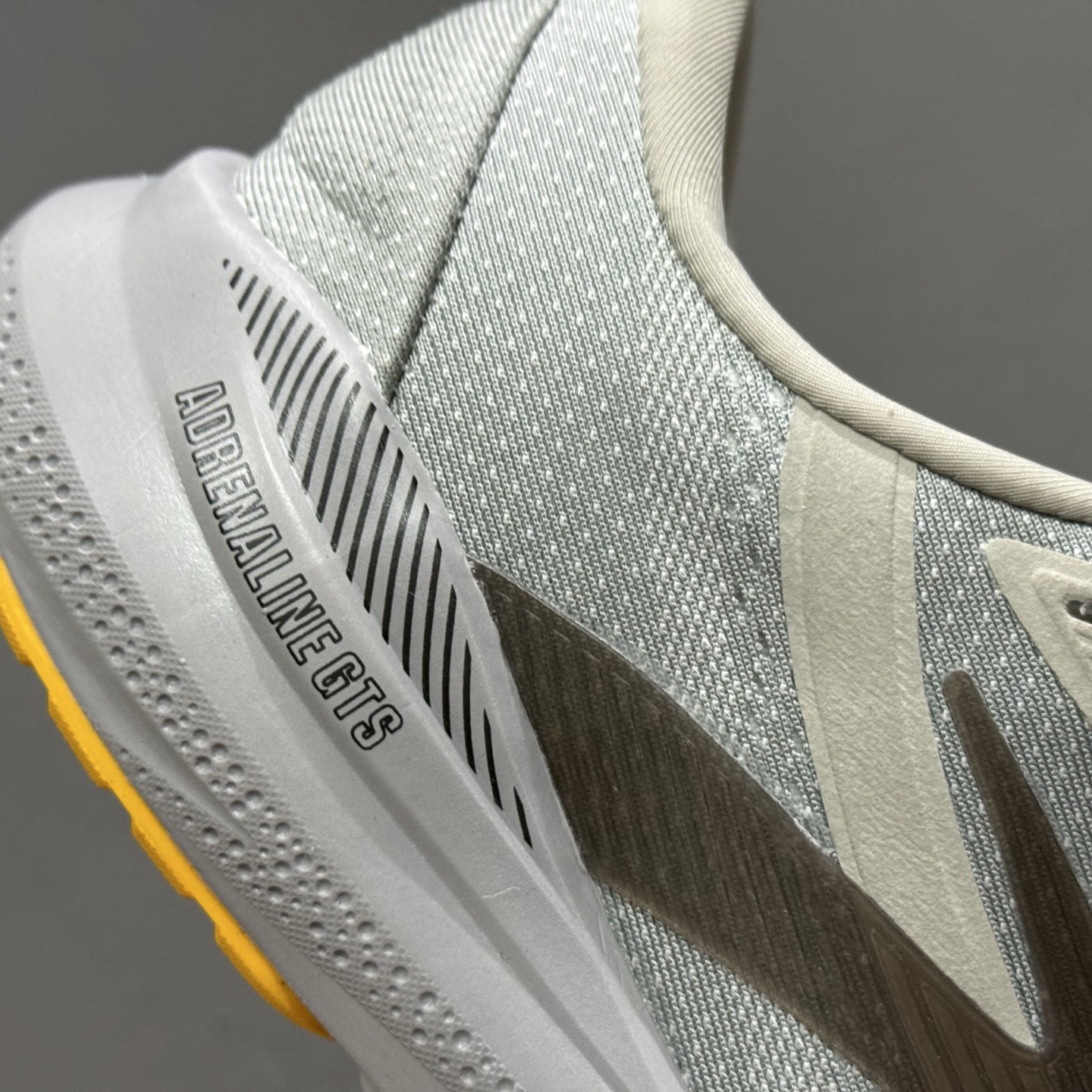 180 Brooks布鲁克斯 Glycerin max 舒适简约防滑耐磨低帮跑步鞋-Chinese UA Cheap High Quatity Brand Clothes Bags handbags Sneakers wholesale wholesaler seller from China Factory suppliers Fashion Clothing Shoes best Quality Beautiful Price 180 Brooks布鲁克斯 Glycerin max 舒适简约防滑耐磨低帮跑步鞋