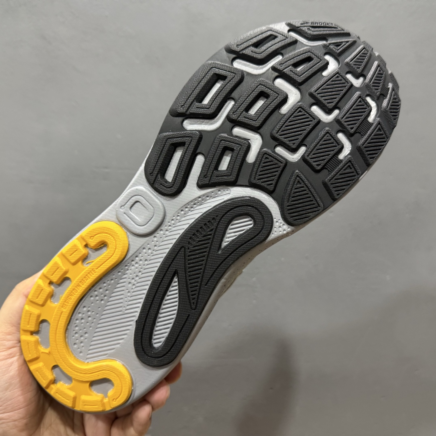 180 Brooks布鲁克斯 Glycerin max 舒适简约防滑耐磨低帮跑步鞋-Chinese UA Cheap High Quatity Brand Clothes Bags handbags Sneakers wholesale wholesaler seller from China Factory suppliers Fashion Clothing Shoes best Quality Beautiful Price 180 Brooks布鲁克斯 Glycerin max 舒适简约防滑耐磨低帮跑步鞋