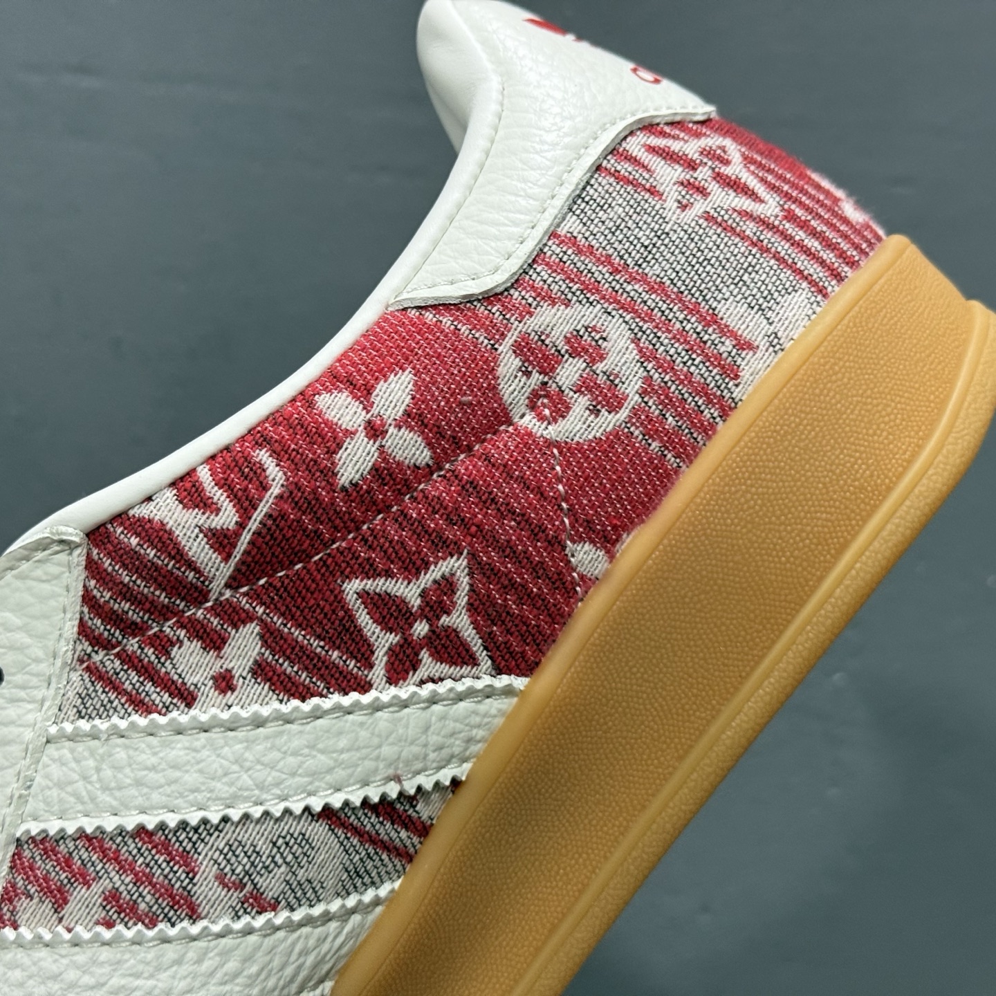 220 Louis Vuitton x adidas 灰红牛仔 SC9207-734-Chinese UA Cheap High Quatity Brand Clothes Bags handbags Sneakers wholesale wholesaler seller from China Factory suppliers Fashion Clothing Shoes best Quality Beautiful Price 220 Louis Vuitton x adidas 灰红牛仔 SC9207-734