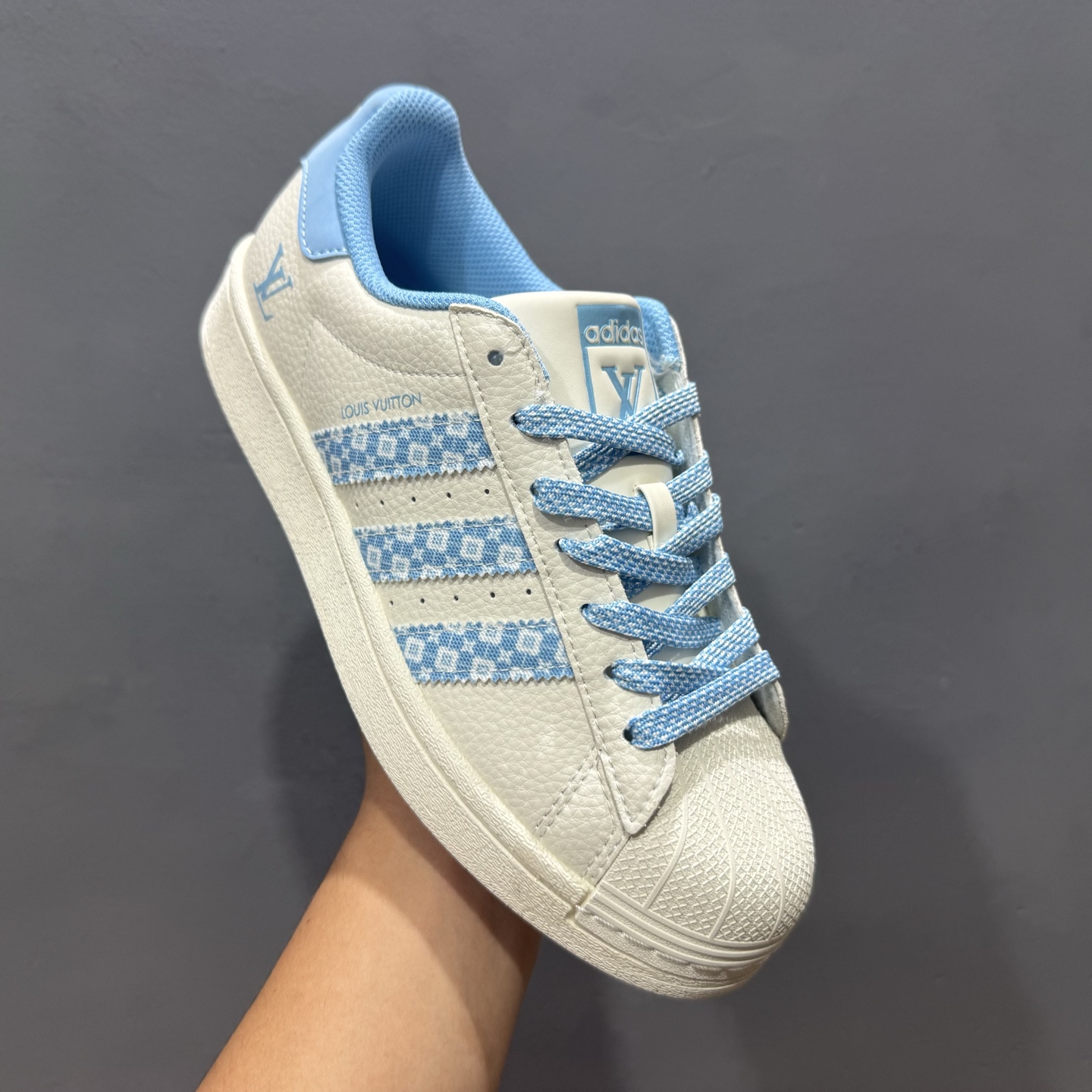 240 Adidas Originals Superstar 联名款 经典贝壳头 AD8014-Chinese UA Cheap High Quatity Brand Clothes Bags handbags Sneakers wholesale wholesaler seller from China Factory suppliers Fashion Clothing Shoes best Quality Beautiful Price 240 Adidas Originals Superstar 联名款 经典贝壳头 AD8014