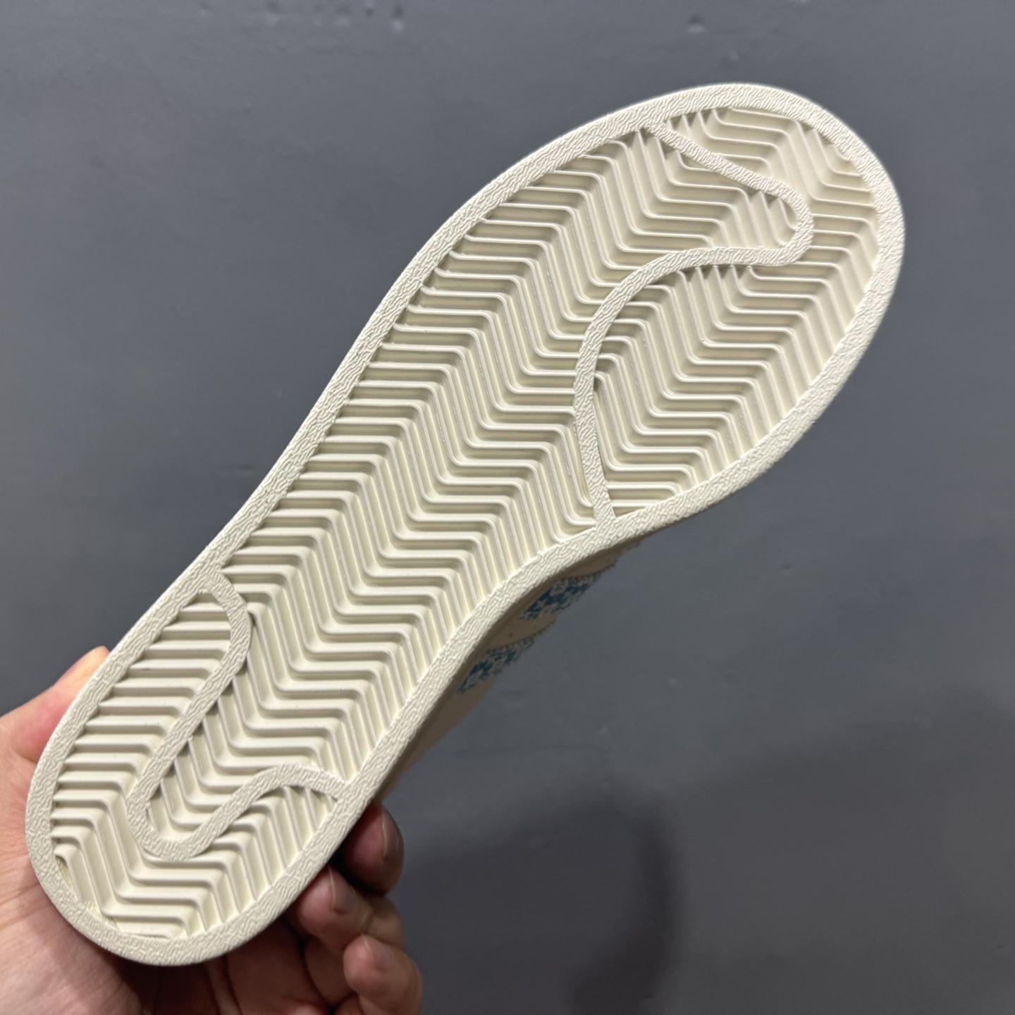 240 Adidas Originals Superstar 联名款 经典贝壳头 AD8014-Chinese UA Cheap High Quatity Brand Clothes Bags handbags Sneakers wholesale wholesaler seller from China Factory suppliers Fashion Clothing Shoes best Quality Beautiful Price 240 Adidas Originals Superstar 联名款 经典贝壳头 AD8014