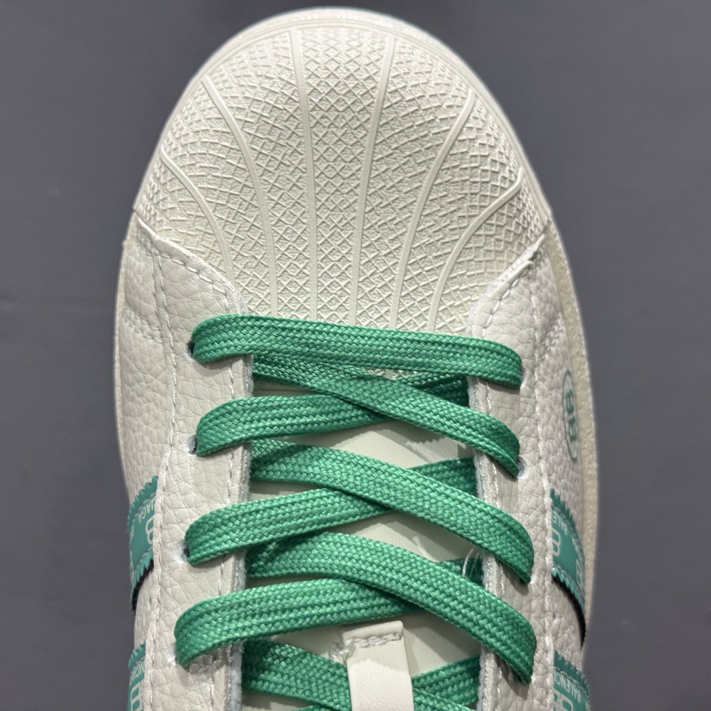 240 Adidas Originals Superstar 联名款 经典贝壳头 AD8016-Chinese UA Cheap High Quatity Brand Clothes Bags handbags Sneakers wholesale wholesaler seller from China Factory suppliers Fashion Clothing Shoes best Quality Beautiful Price 240 Adidas Originals Superstar 联名款 经典贝壳头 AD8016