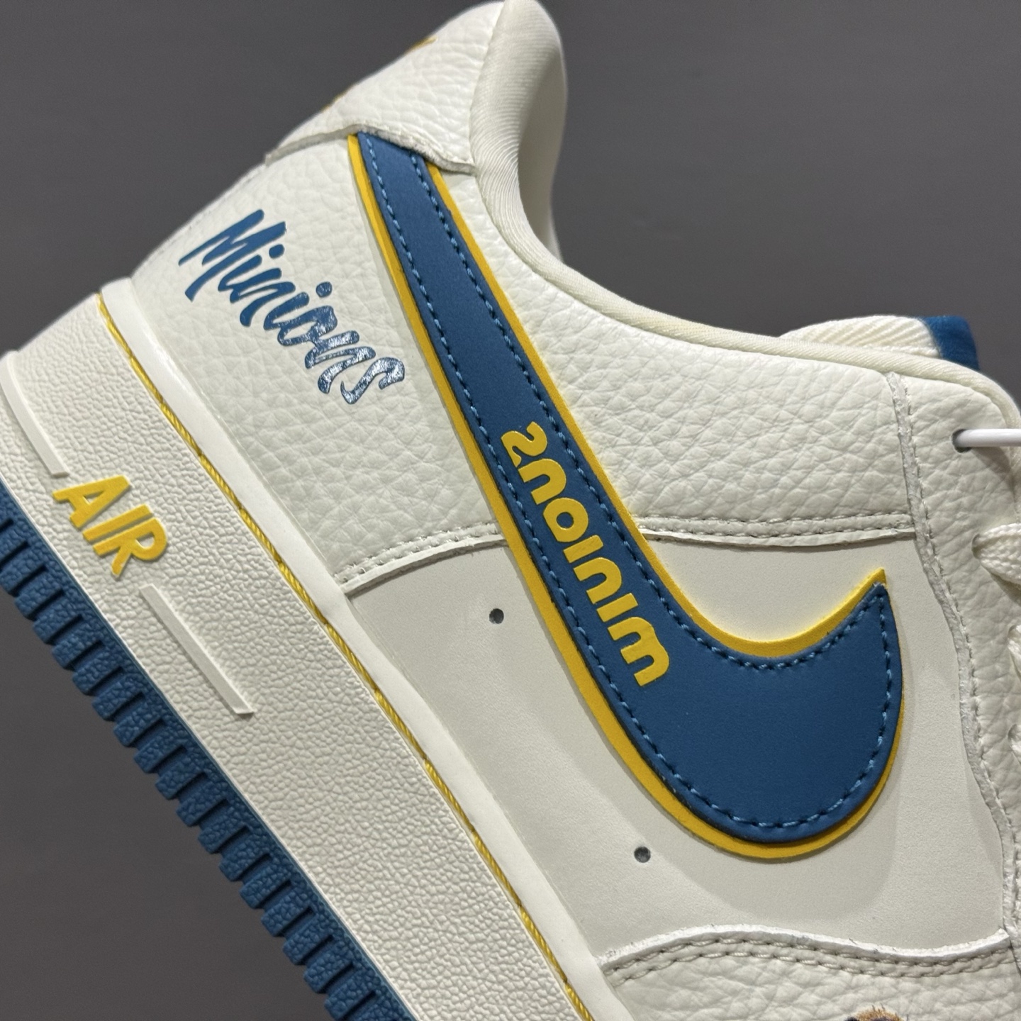 260 Minians x NIke Air Force 1 白蓝金韵 SC0601-566-Chinese UA Cheap High Quatity Brand Clothes Bags handbags Sneakers wholesale wholesaler seller from China Factory suppliers Fashion Clothing Shoes best Quality Beautiful Price 260 Minians x NIke Air Force 1 白蓝金韵 SC0601-566